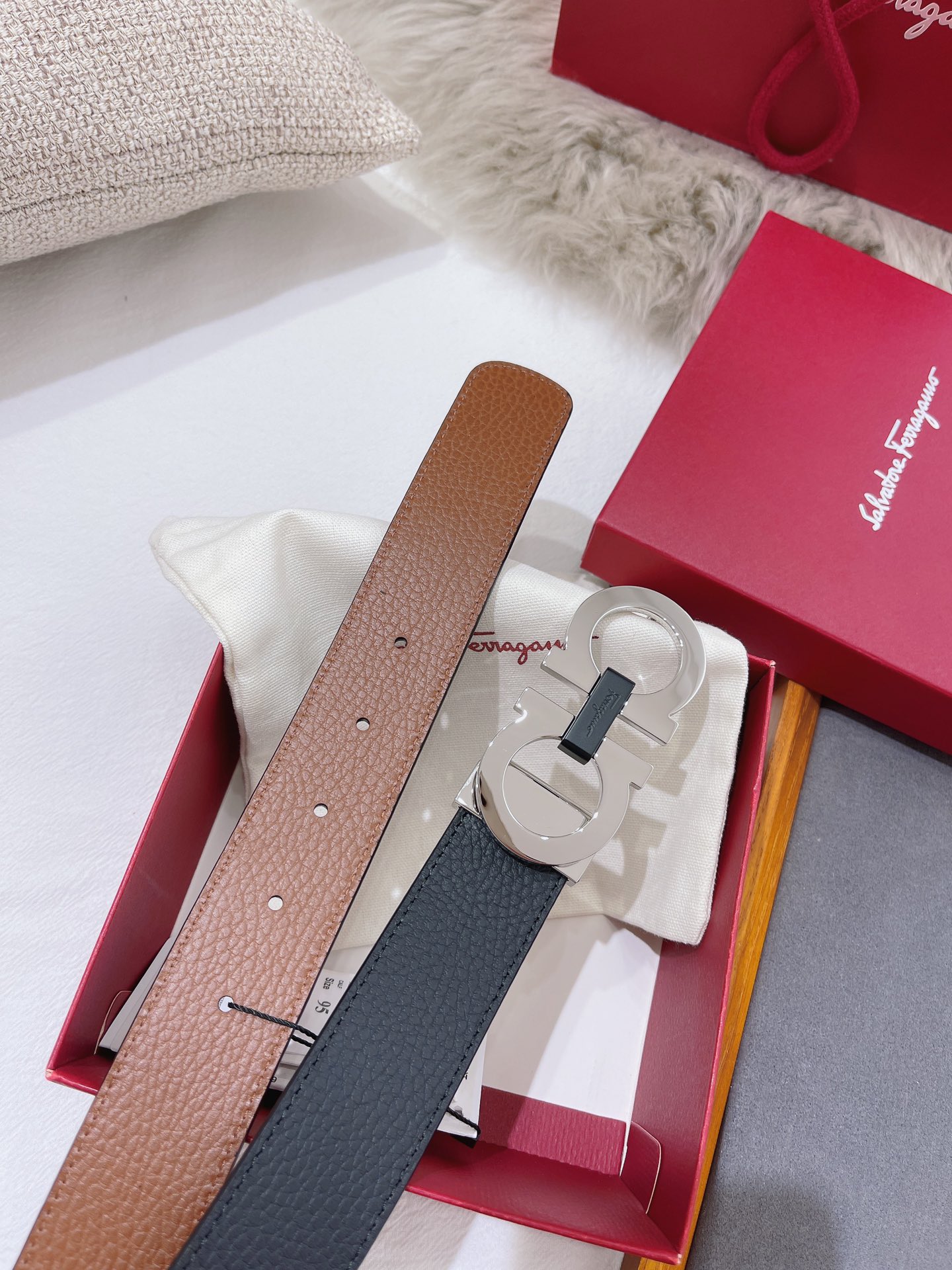 Salvatore Ferragamo Male Leather Belt M