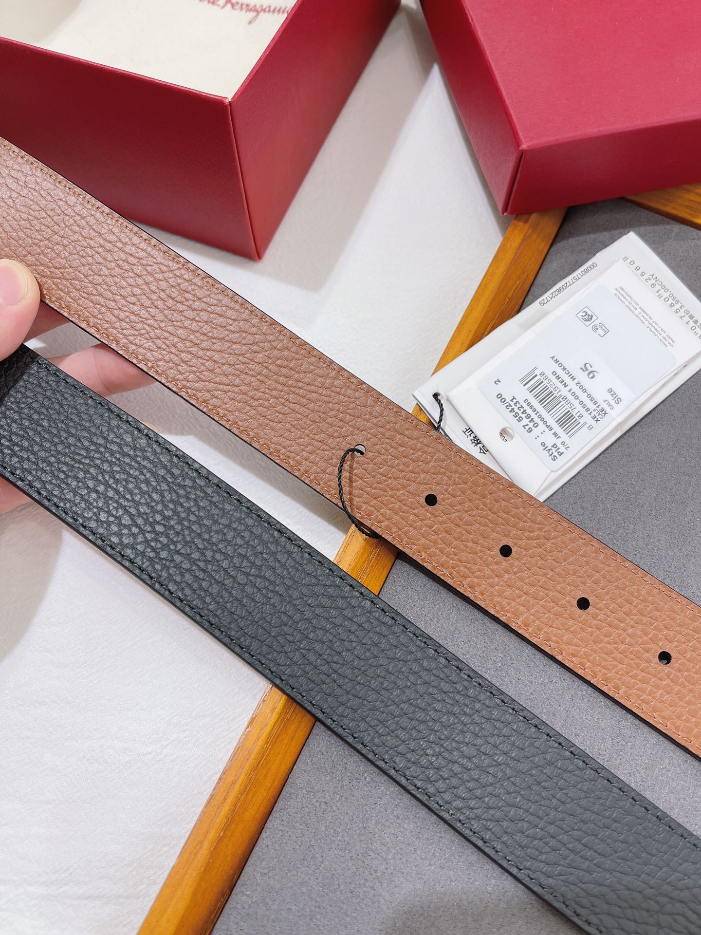 Salvatore Ferragamo Male Leather Belt M