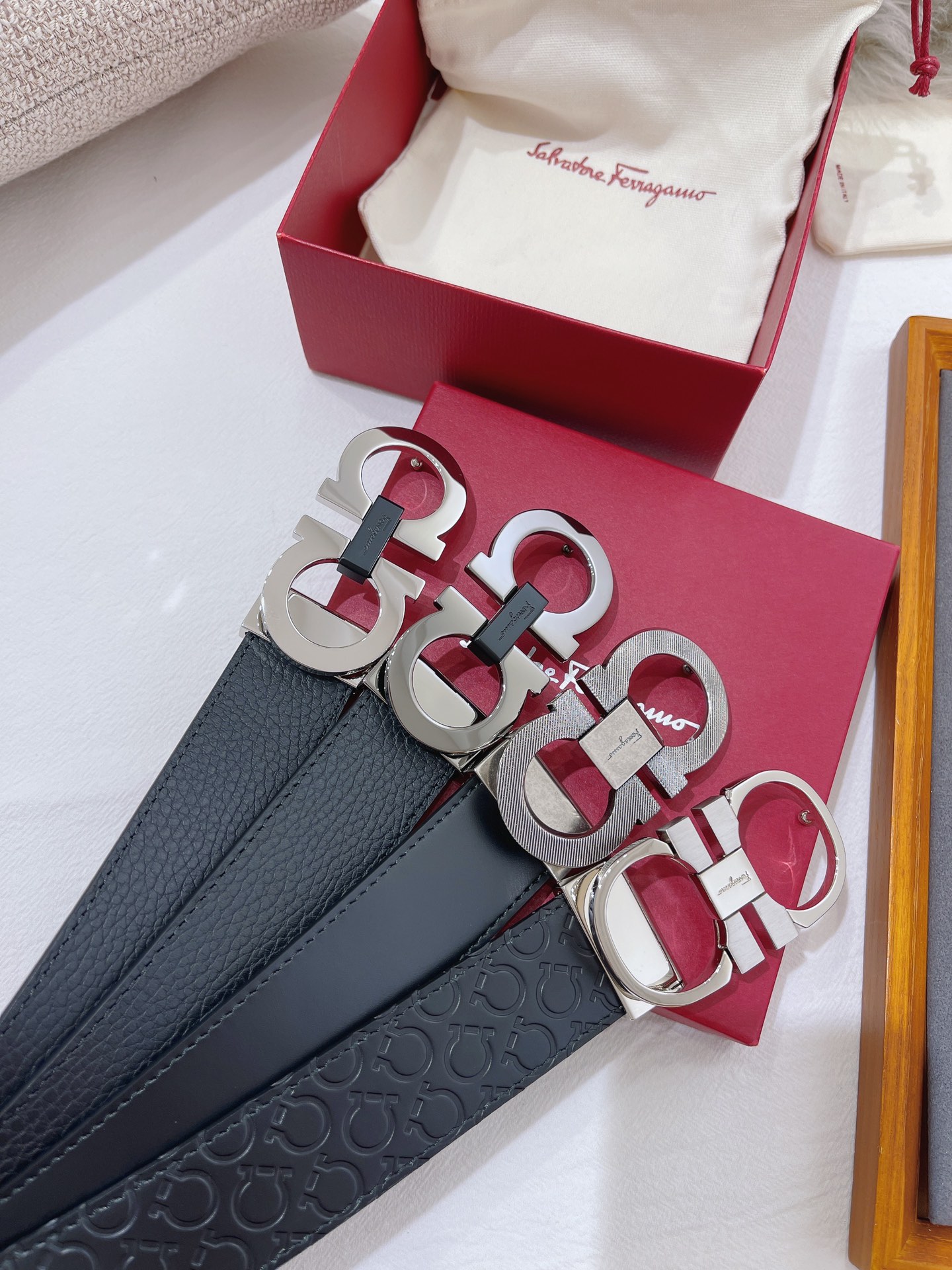 Salvatore Ferragamo Male Leather Belt M