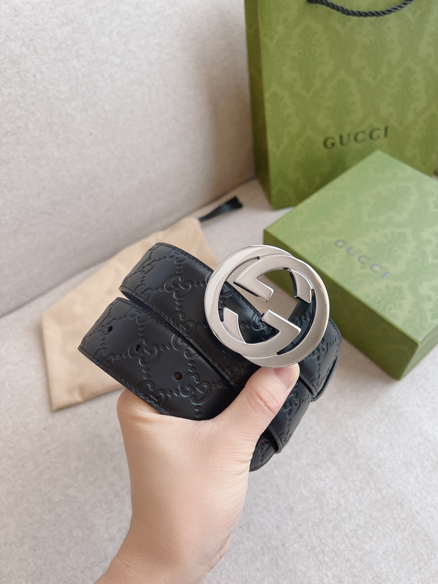 Gucci Leather Belt S-m