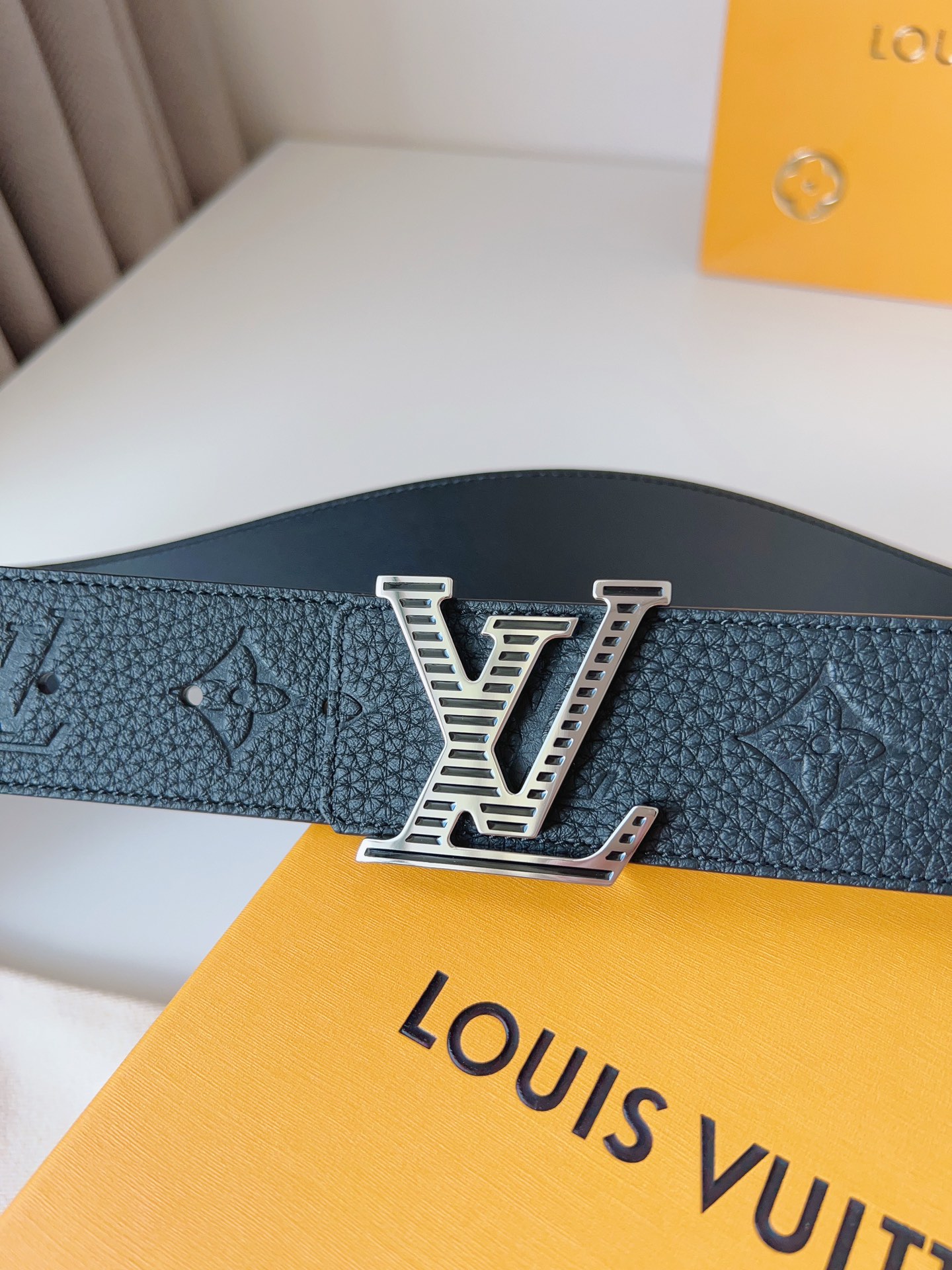 Louis Vuitton Basic Belt Cow Leather 40mm-m-l