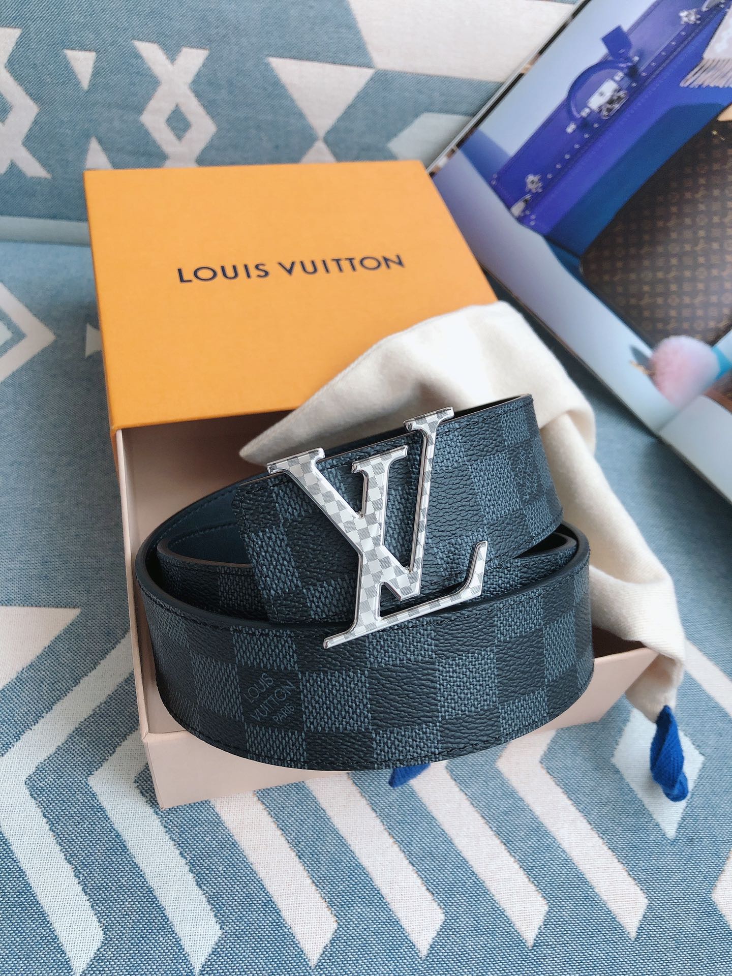 Louis Vuitton Male Leather Belt M-l