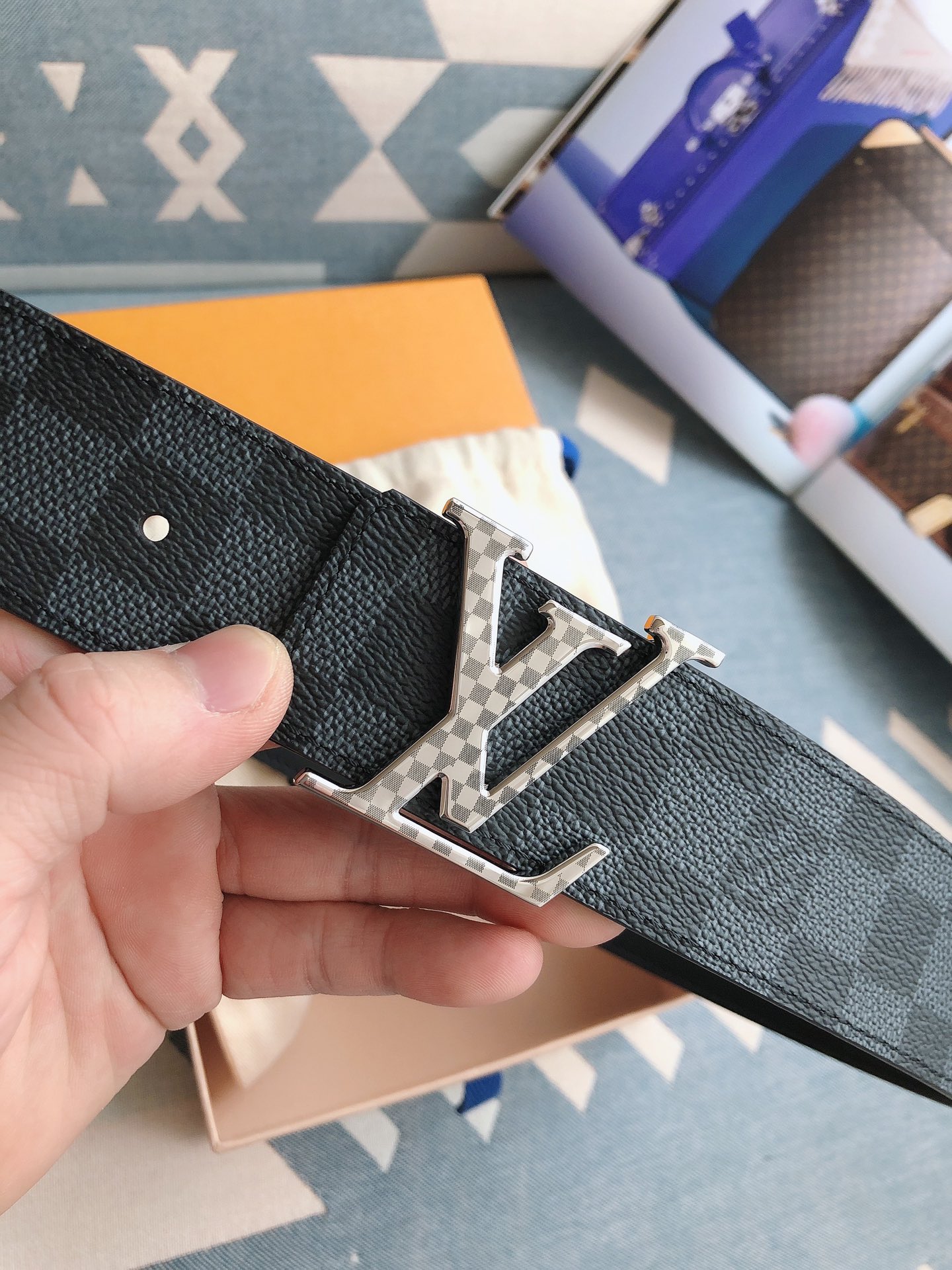 Louis Vuitton Male Leather Belt M-l