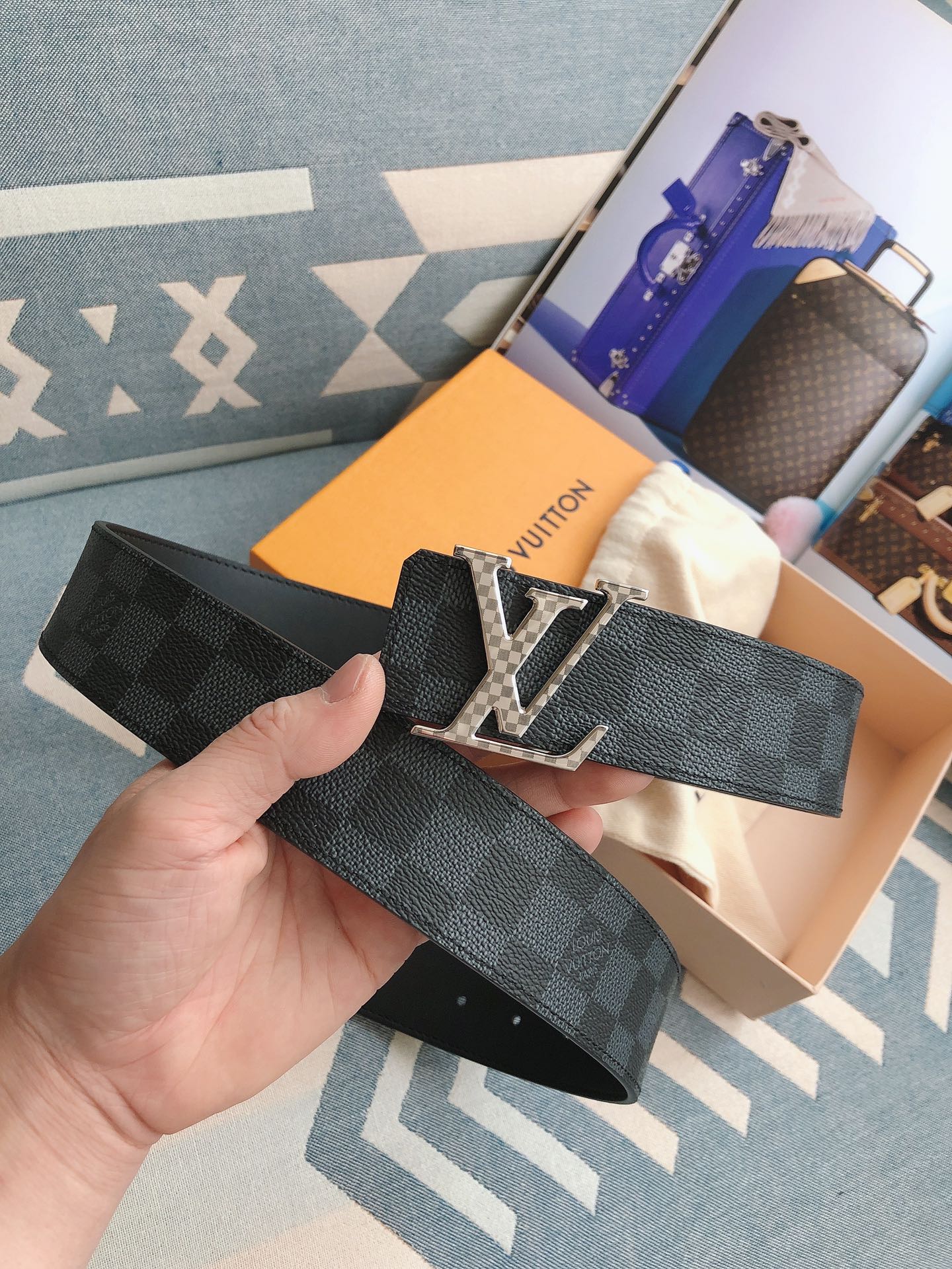 Louis Vuitton Male Leather Belt M-l