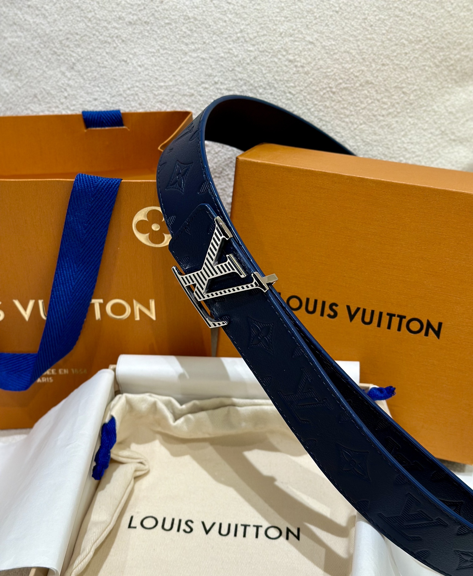 Louis Vuitton Basic Belt Cow Leather M-l