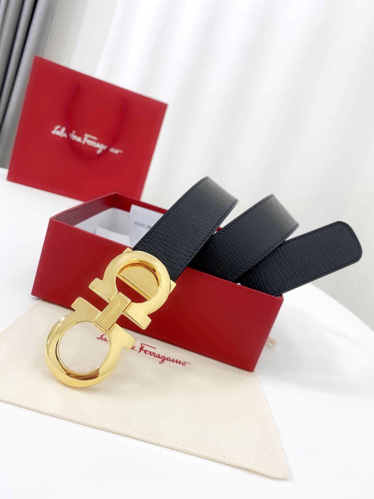 Salvatore Ferragamo Leather Belt Top Grain Leather 35mm