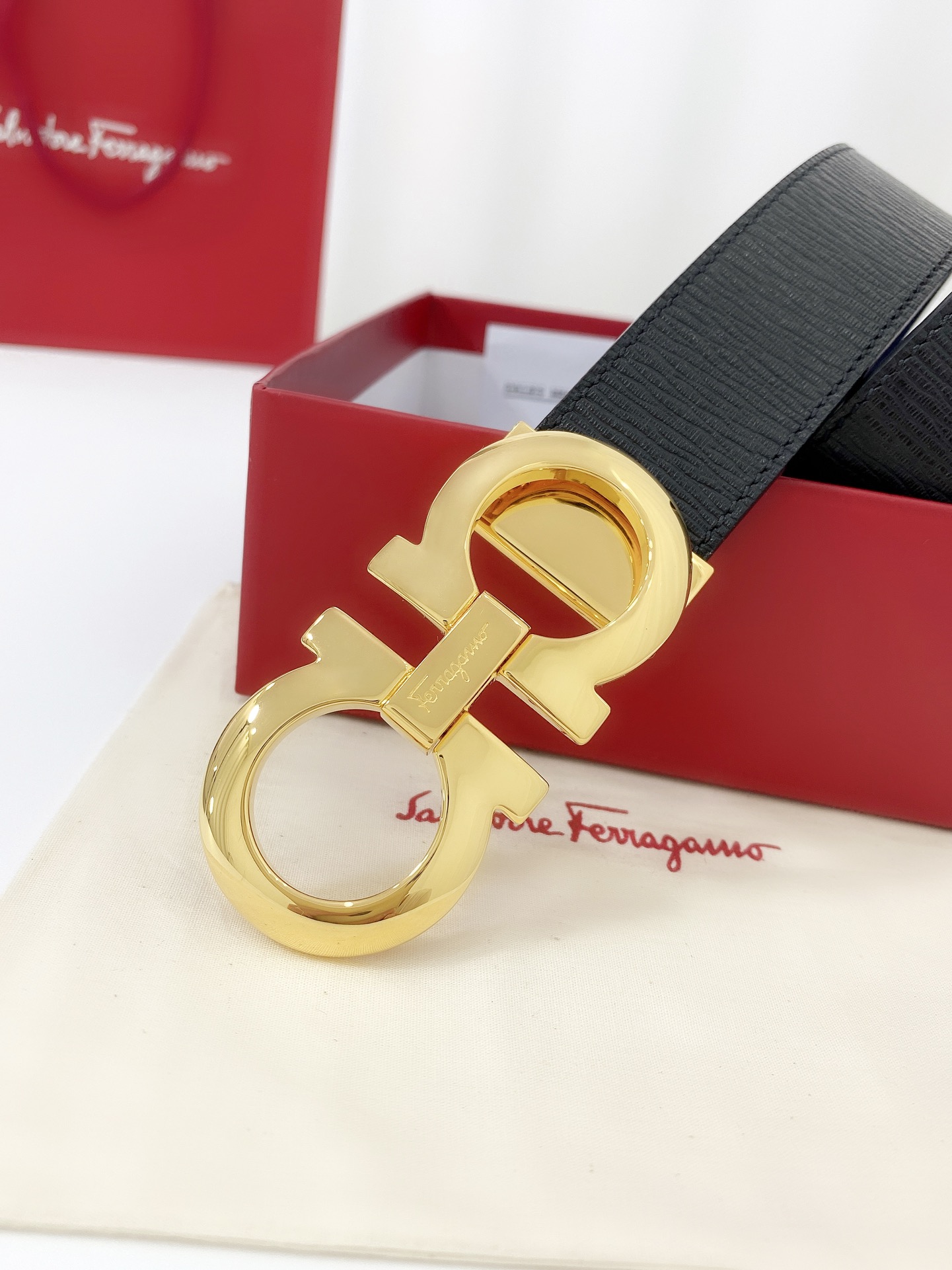 Salvatore Ferragamo Leather Belt Top Grain Leather 35mm