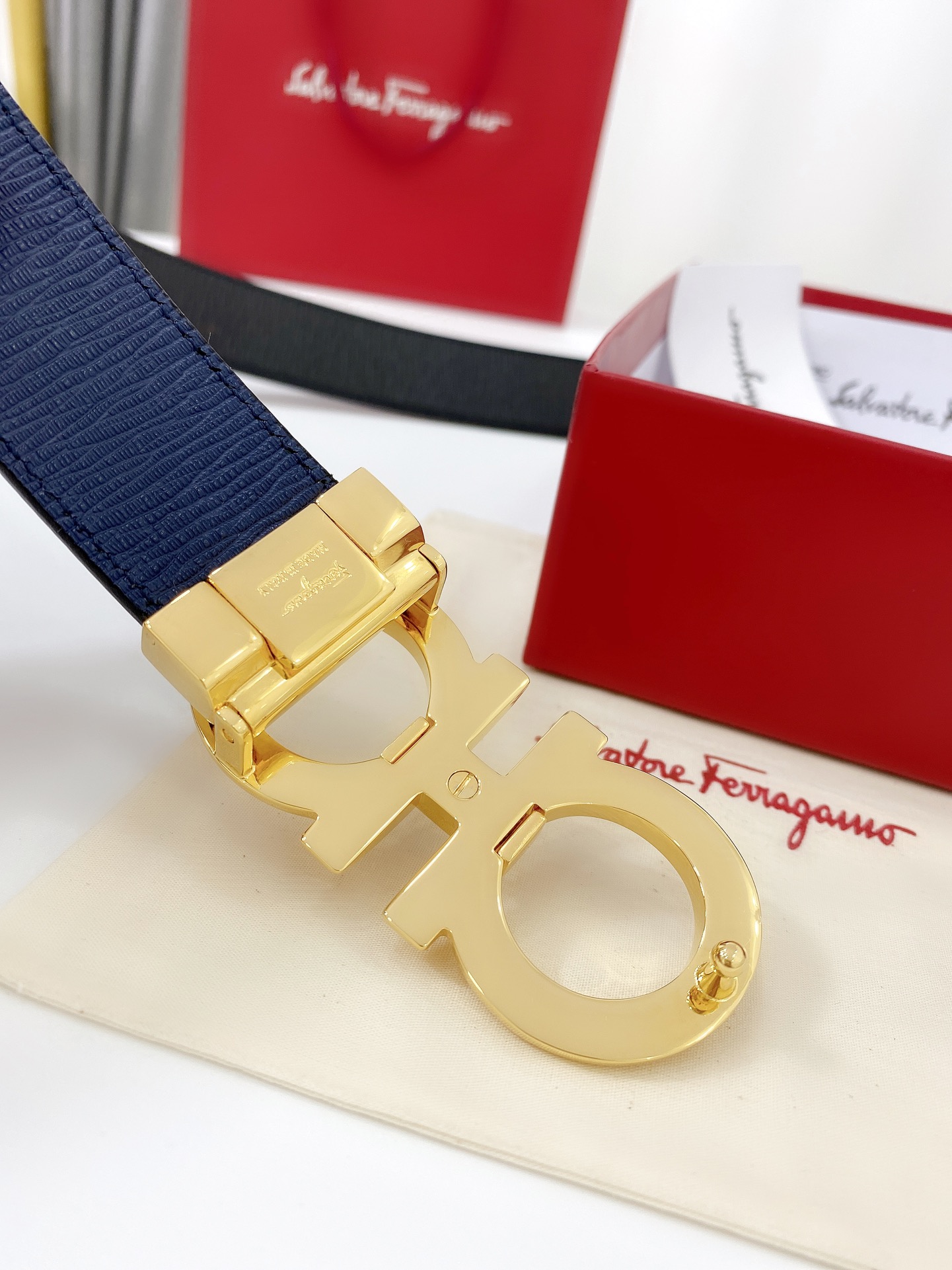 Salvatore Ferragamo Leather Belt Top Grain Leather 35mm