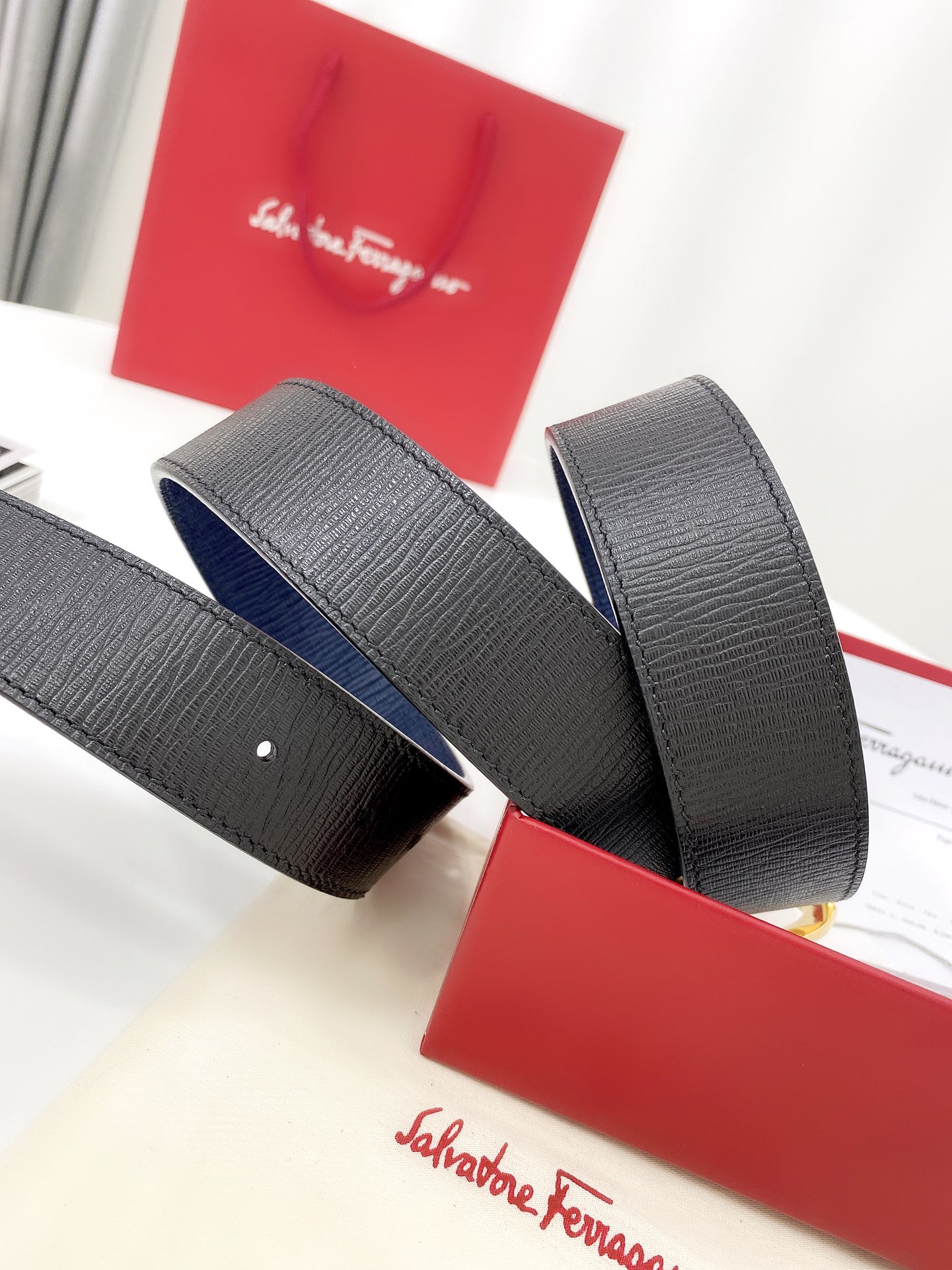 Salvatore Ferragamo Leather Belt Top Grain Leather 35mm