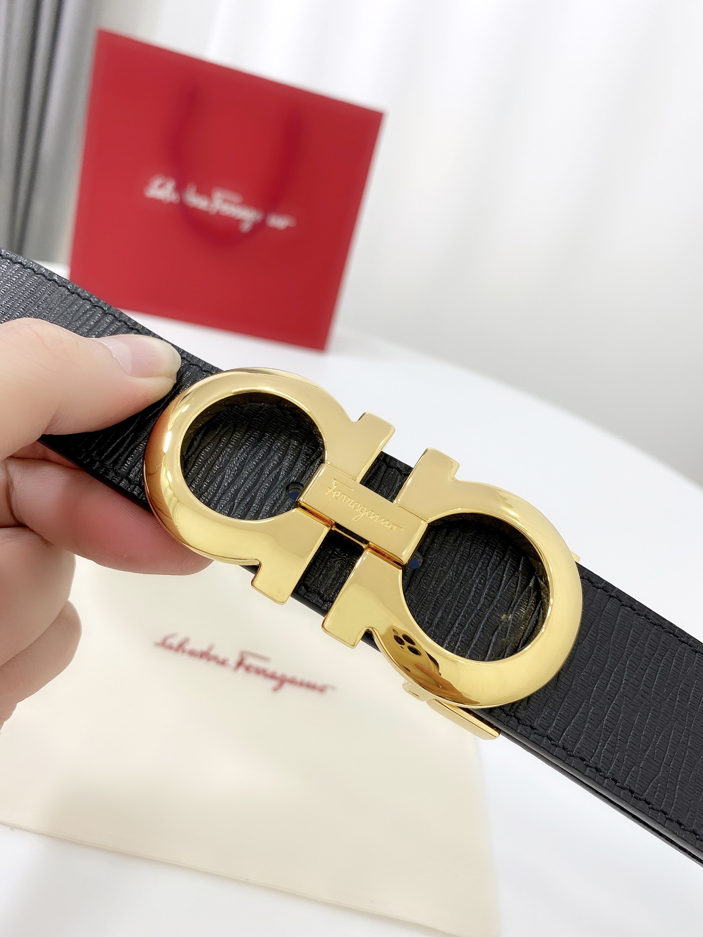 Salvatore Ferragamo Leather Belt Top Grain Leather 35mm