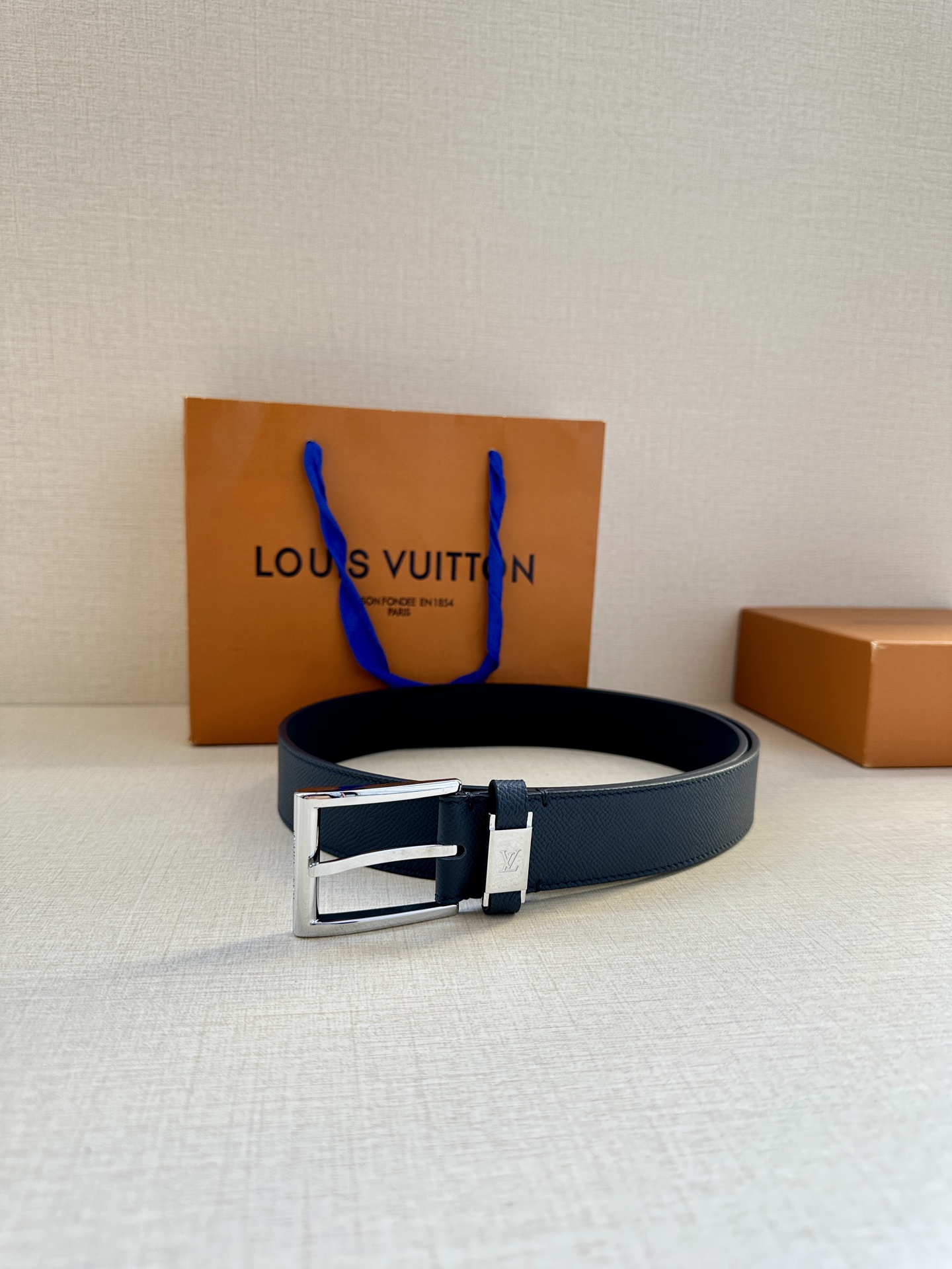 Louis Vuitton Leather Belt S-l