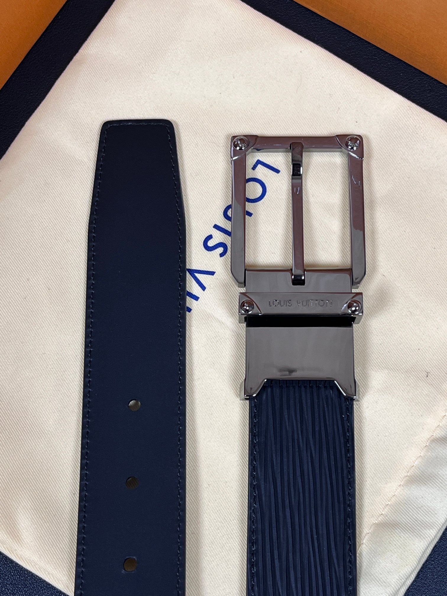 Louis Vuitton Basic Belt