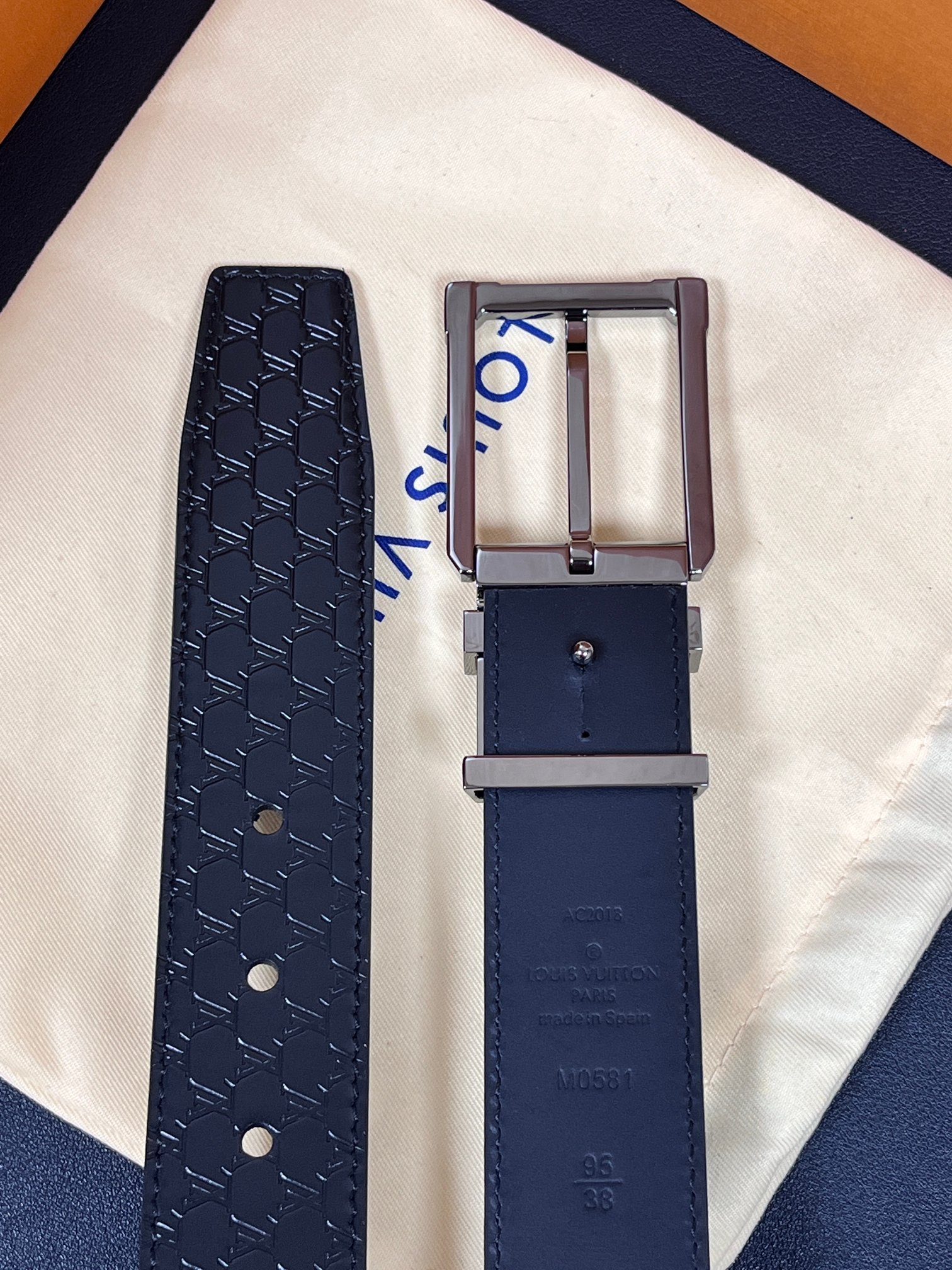 Louis Vuitton Basic Belt Cow Leather