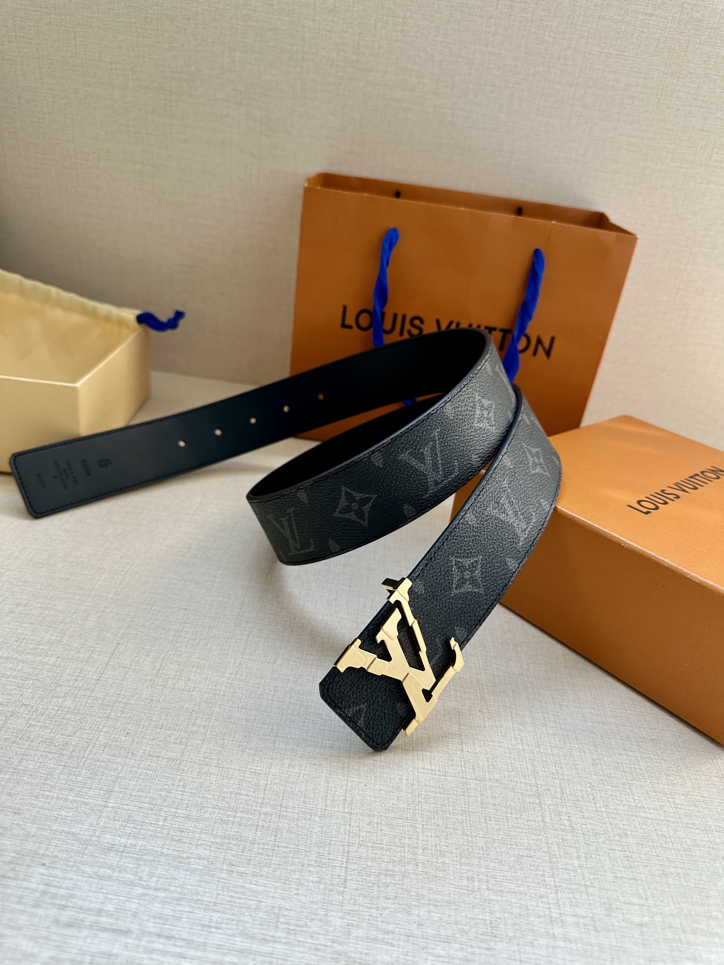 Louis Vuitton Basic Belt Canvas M-l