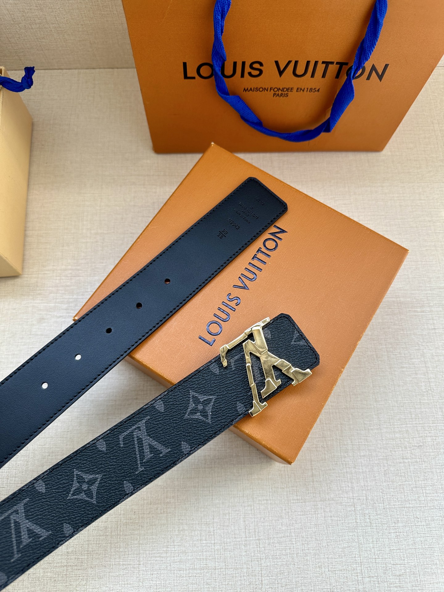 Louis Vuitton Basic Belt Canvas M-l