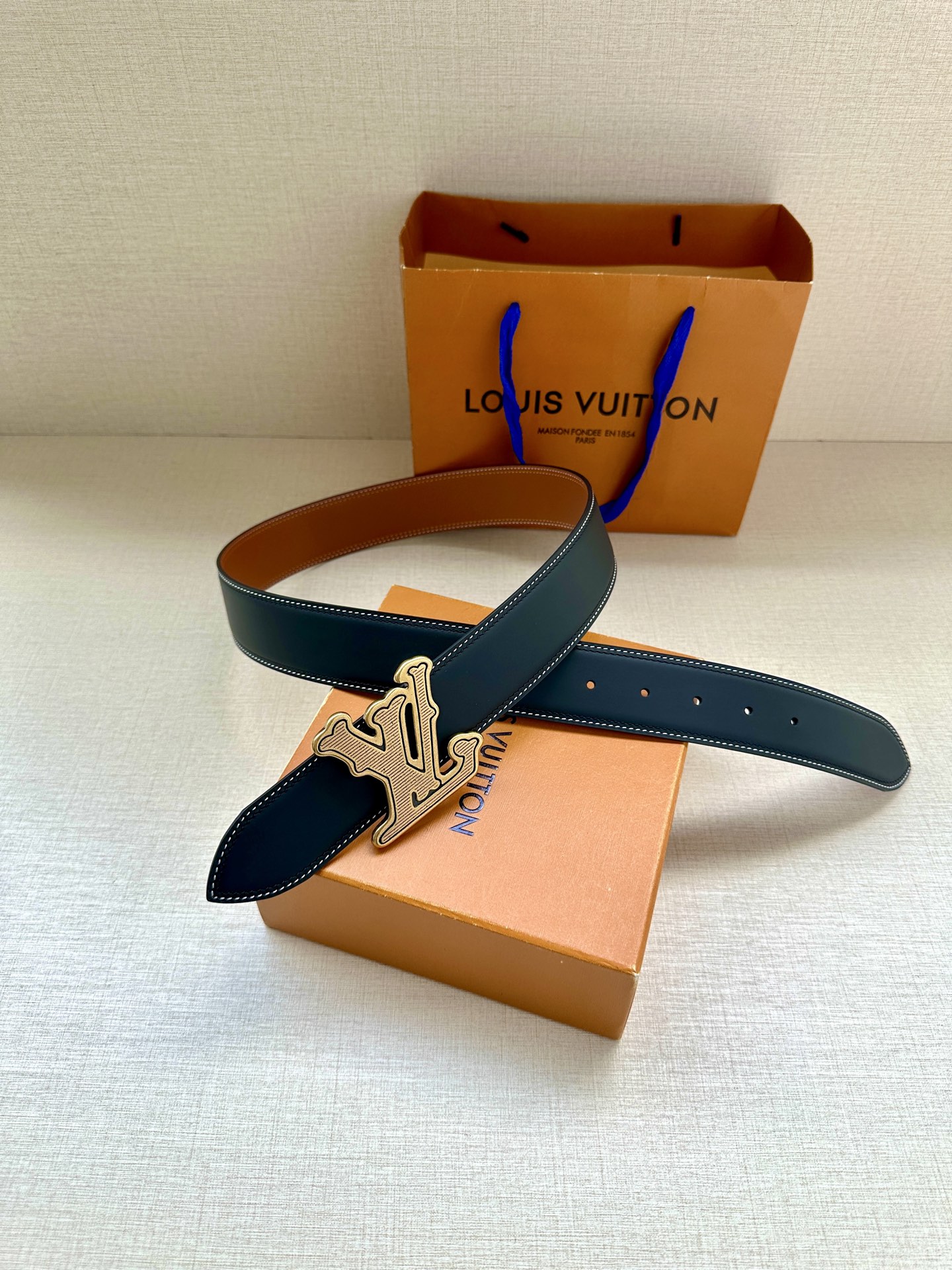 Louis Vuitton Basic Belt L