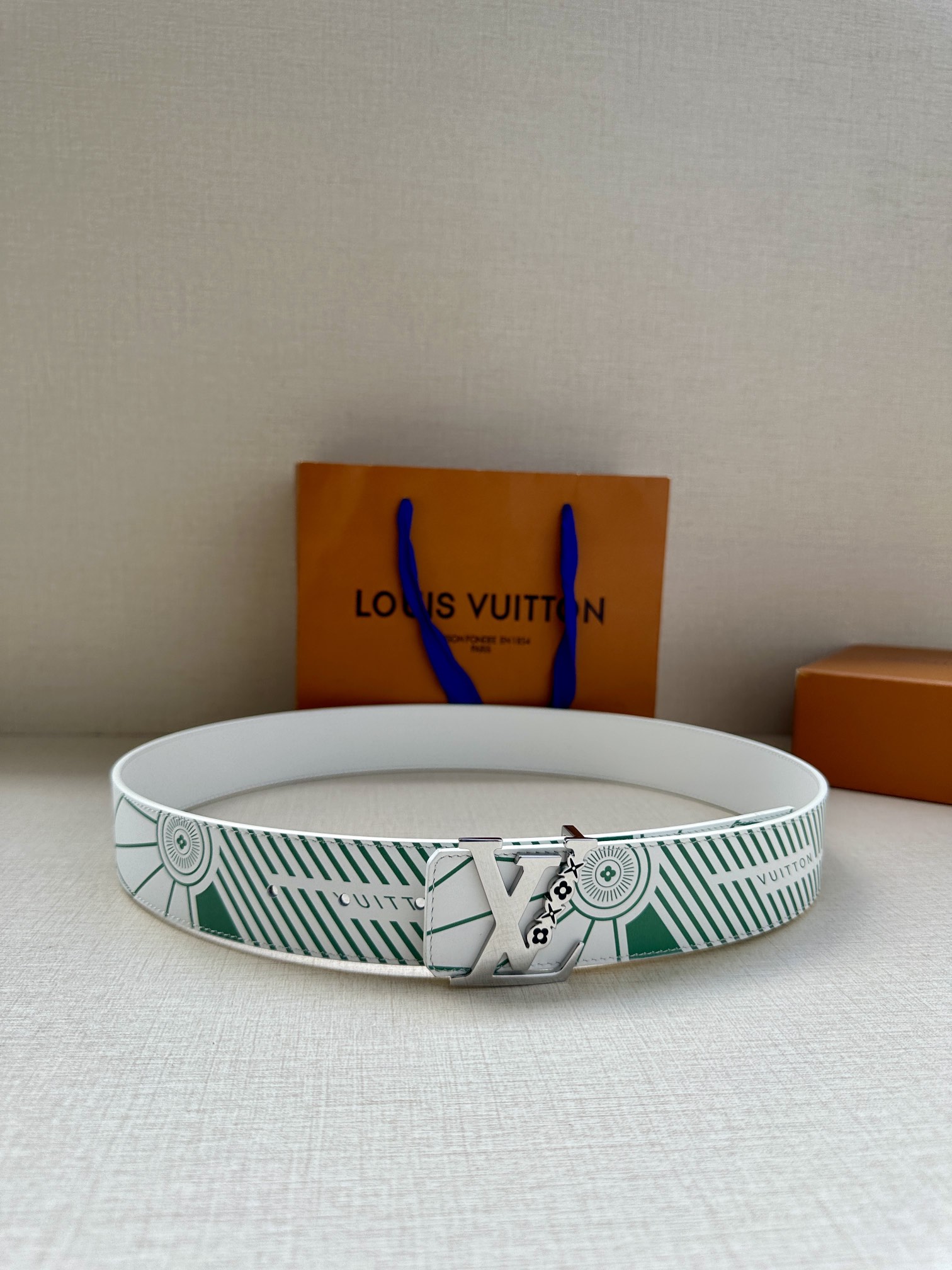Louis Vuitton Basic Belt M-l