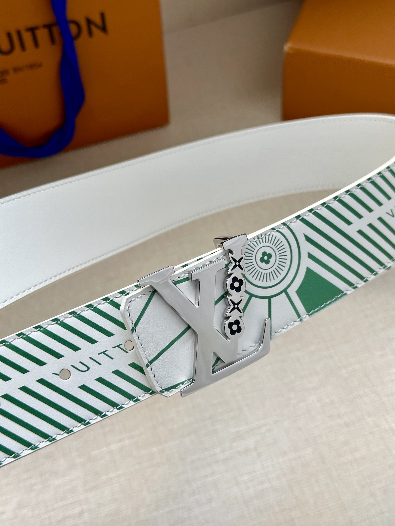 Louis Vuitton Basic Belt M-l