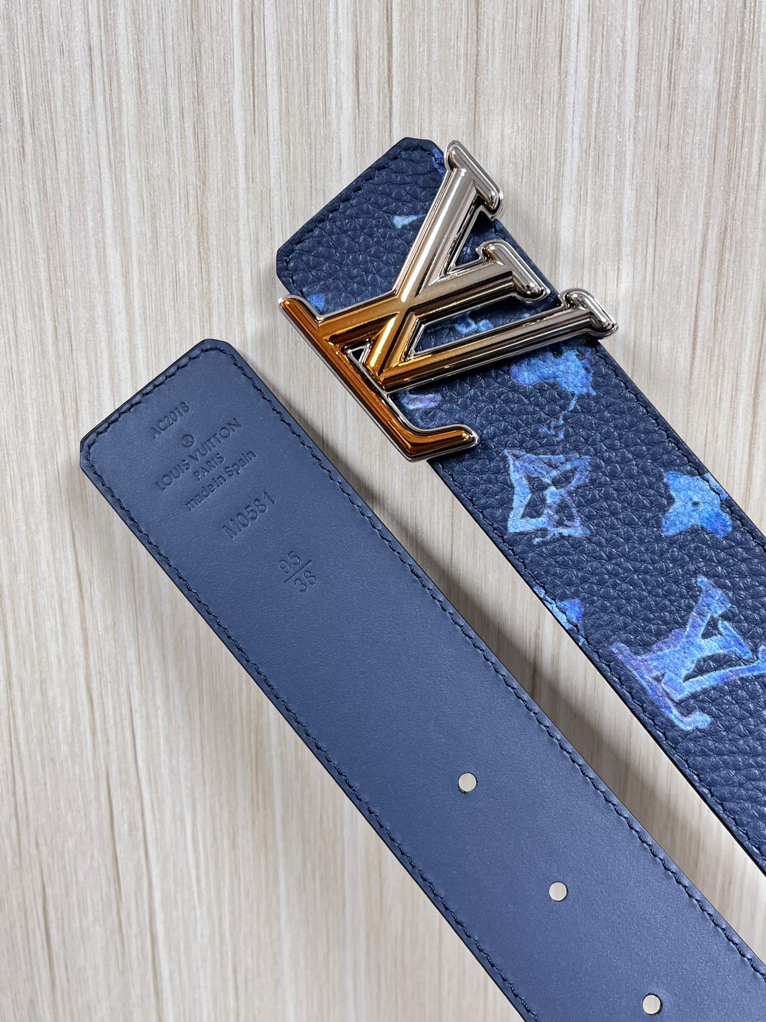 Louis Vuitton Basic Belt Cow Leather M