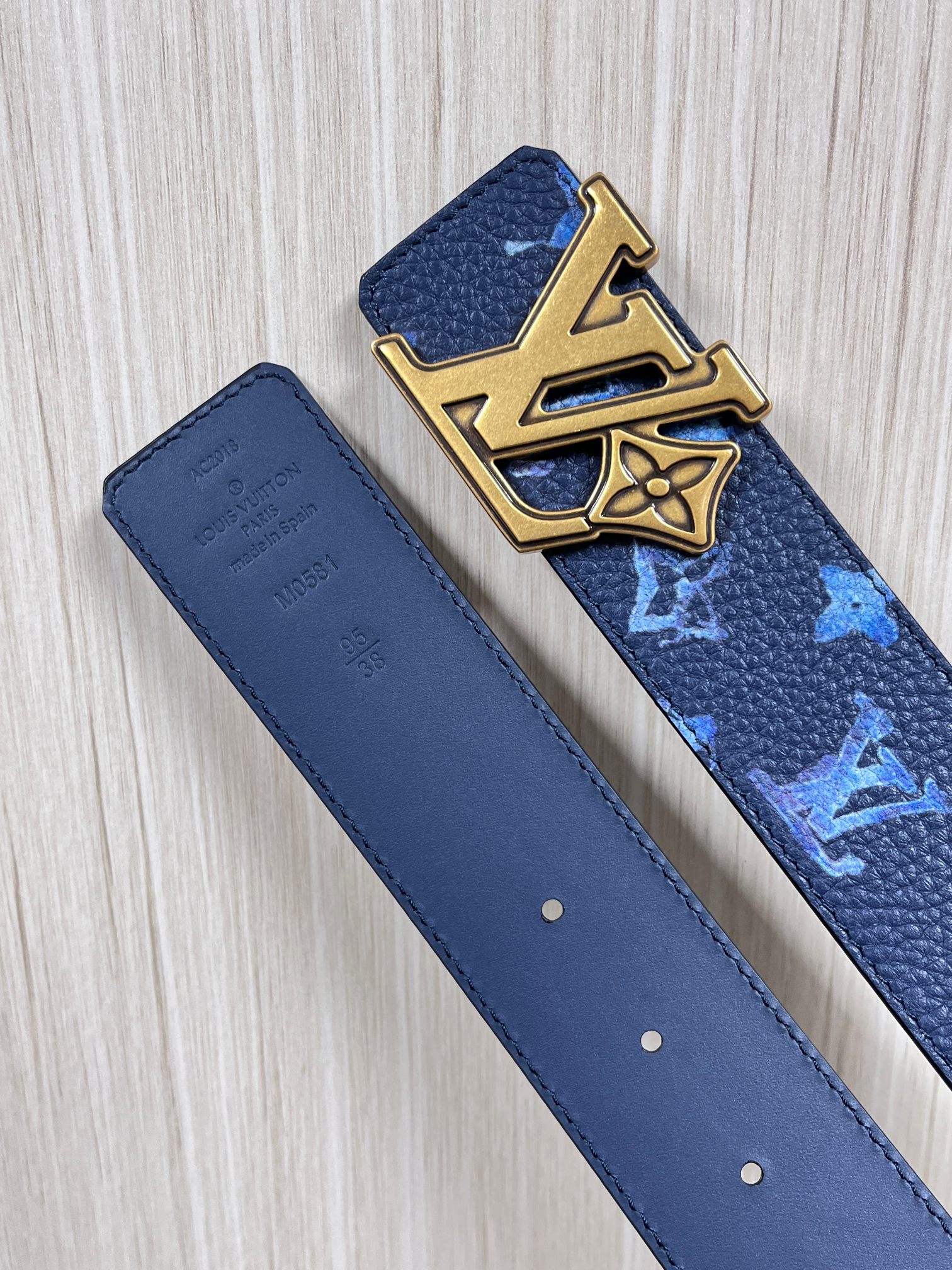 Louis Vuitton Basic Belt Cow Leather M