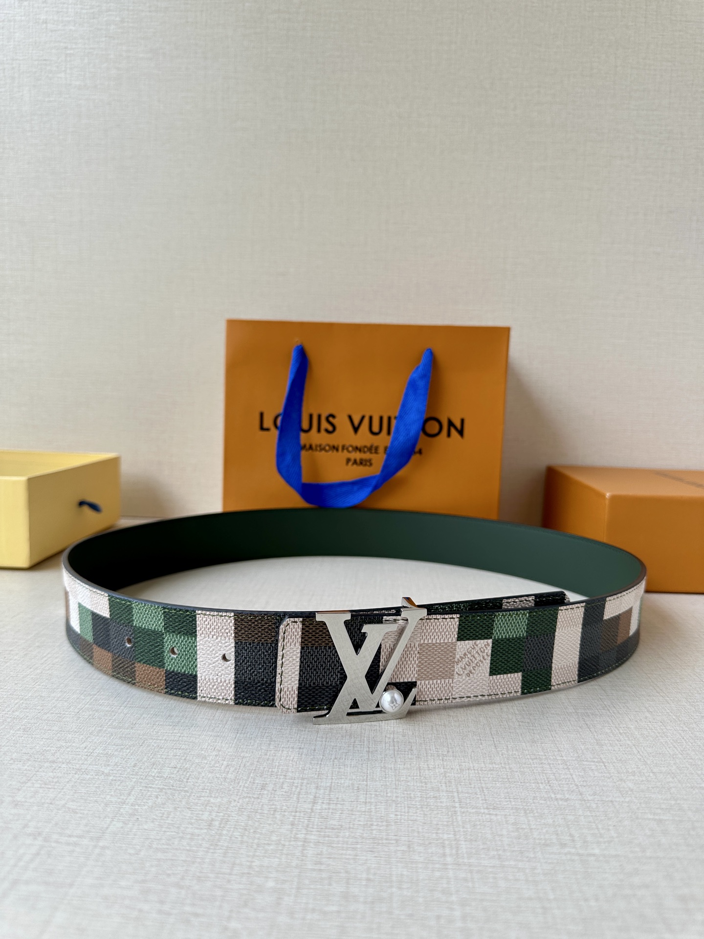 Louis Vuitton Leather Belt L