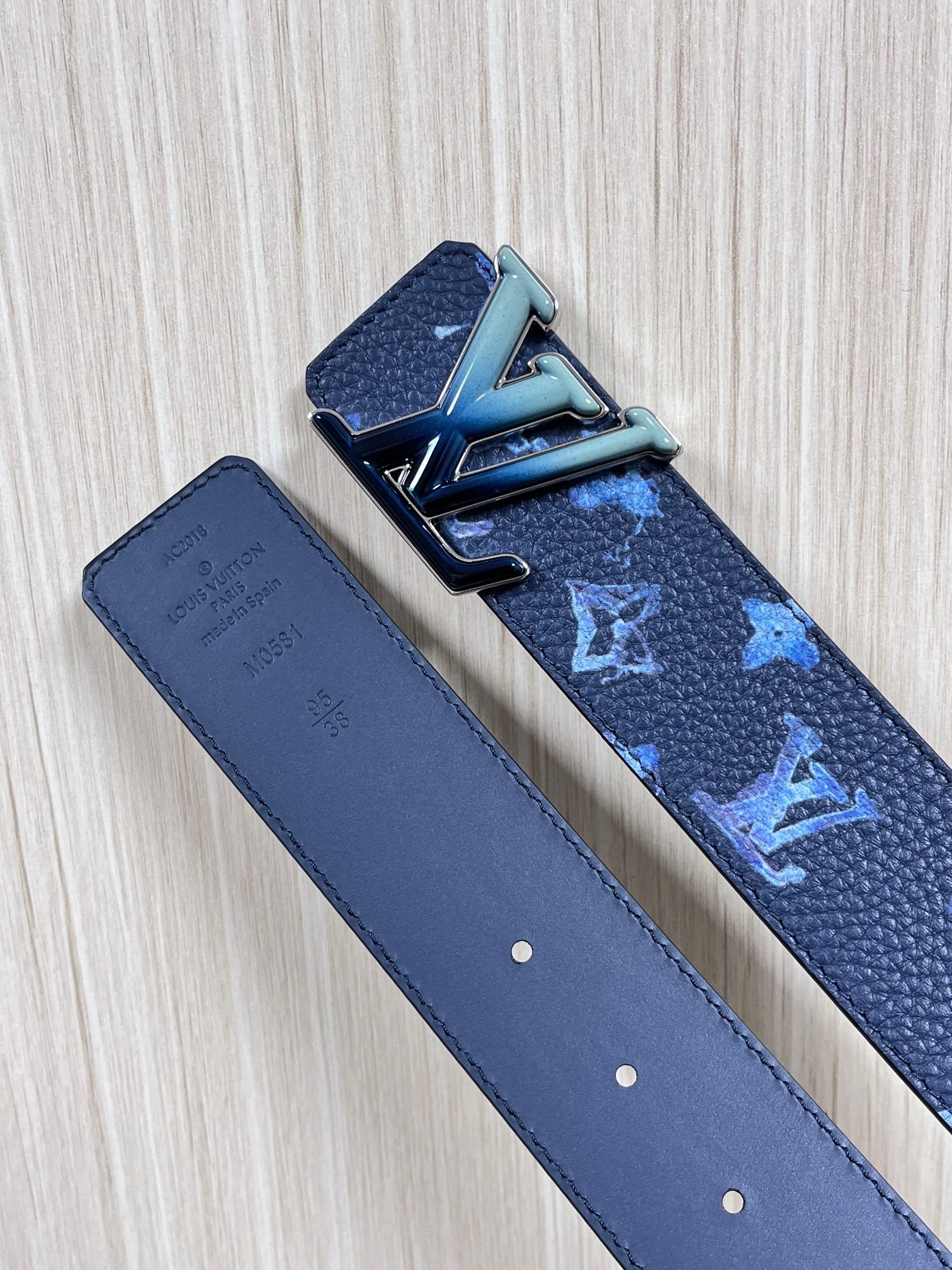 Louis Vuitton Basic Belt Cow Leather M