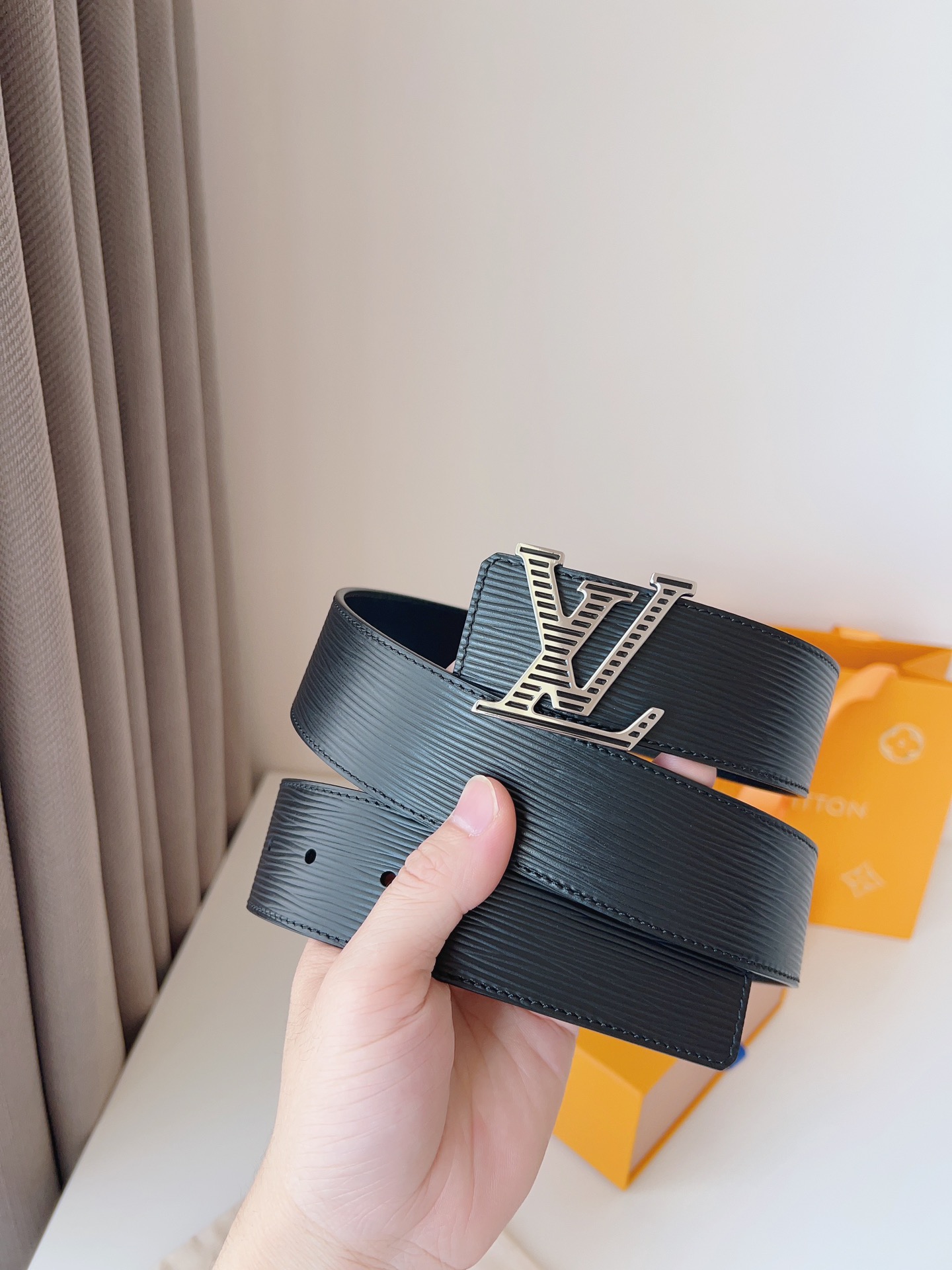 Louis Vuitton Logo Belt Cow Leather M-l