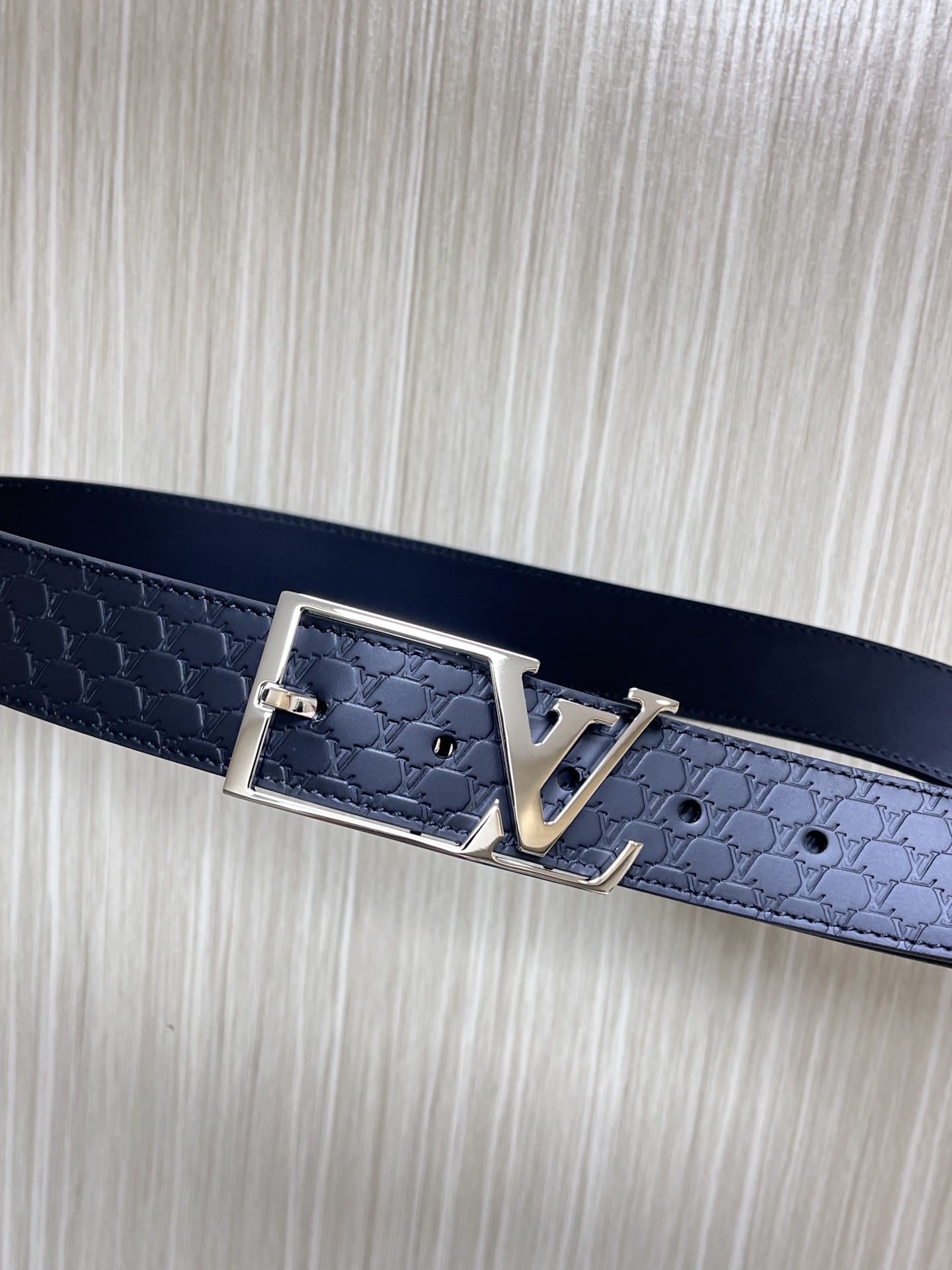 Louis Vuitton Pin Buckle Belt M-l