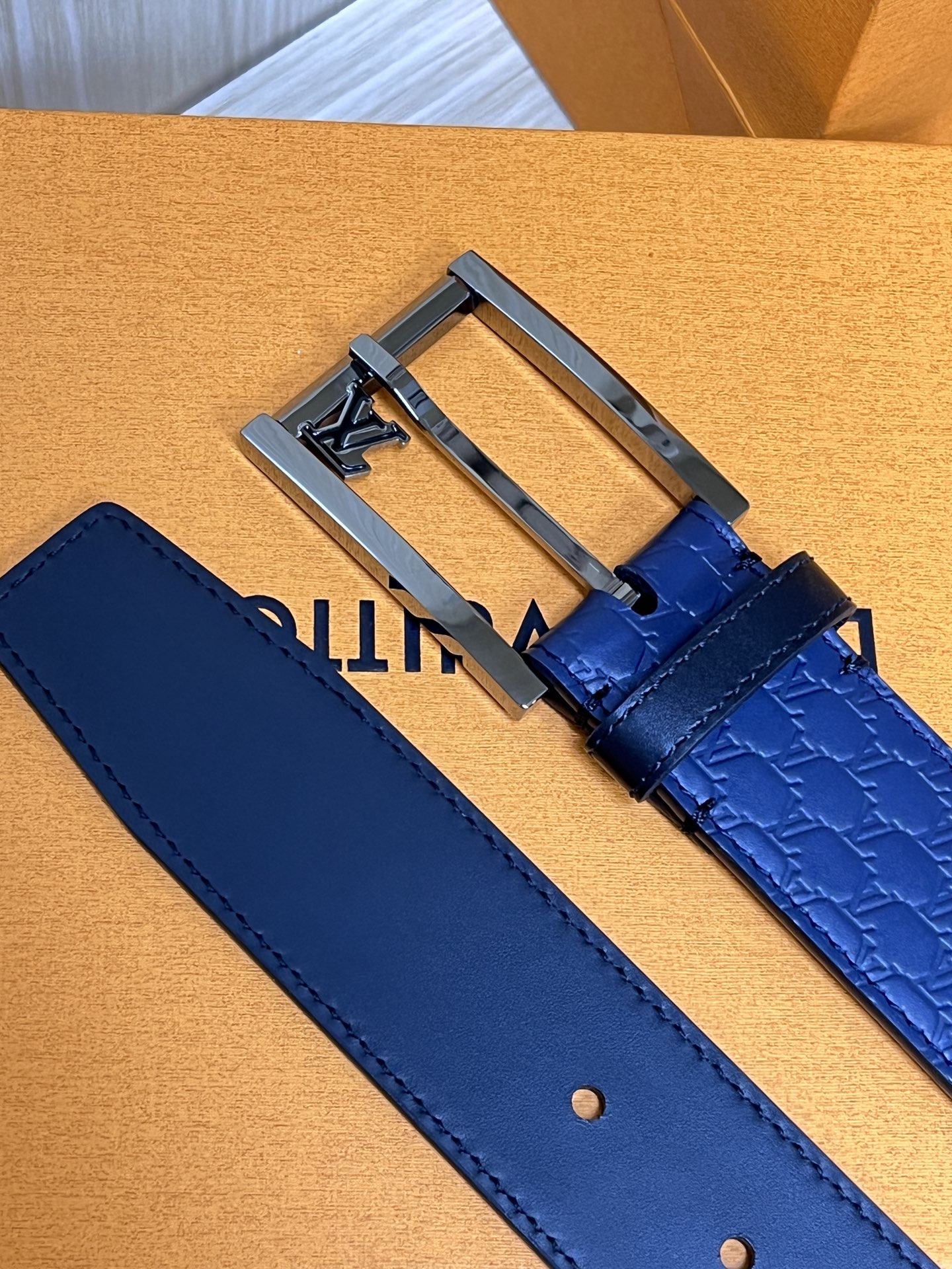 Louis Vuitton Pin Buckle Belt M