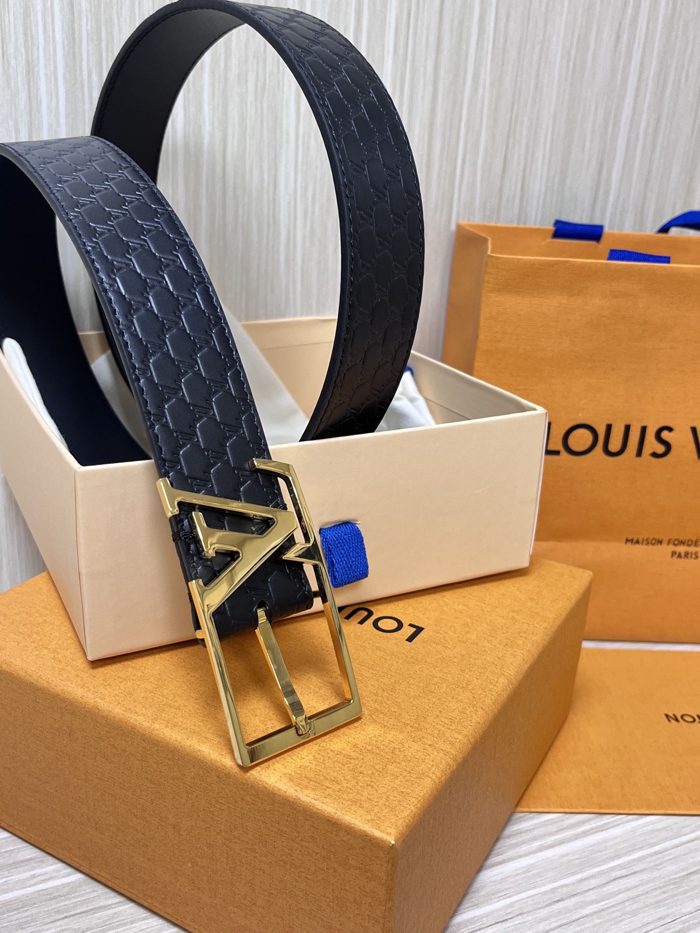 Louis Vuitton Pin Buckle Belt M