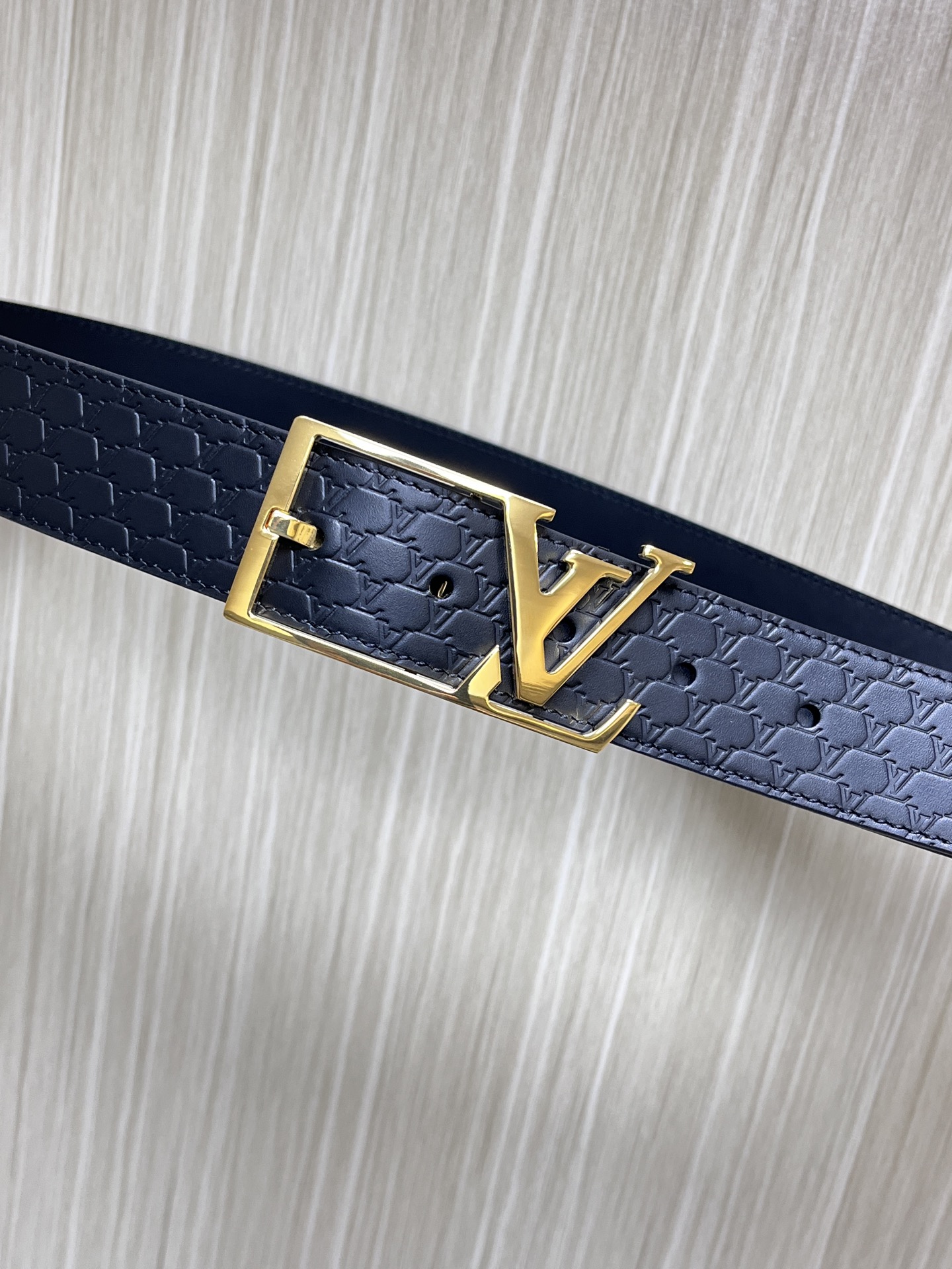 Louis Vuitton Pin Buckle Belt M