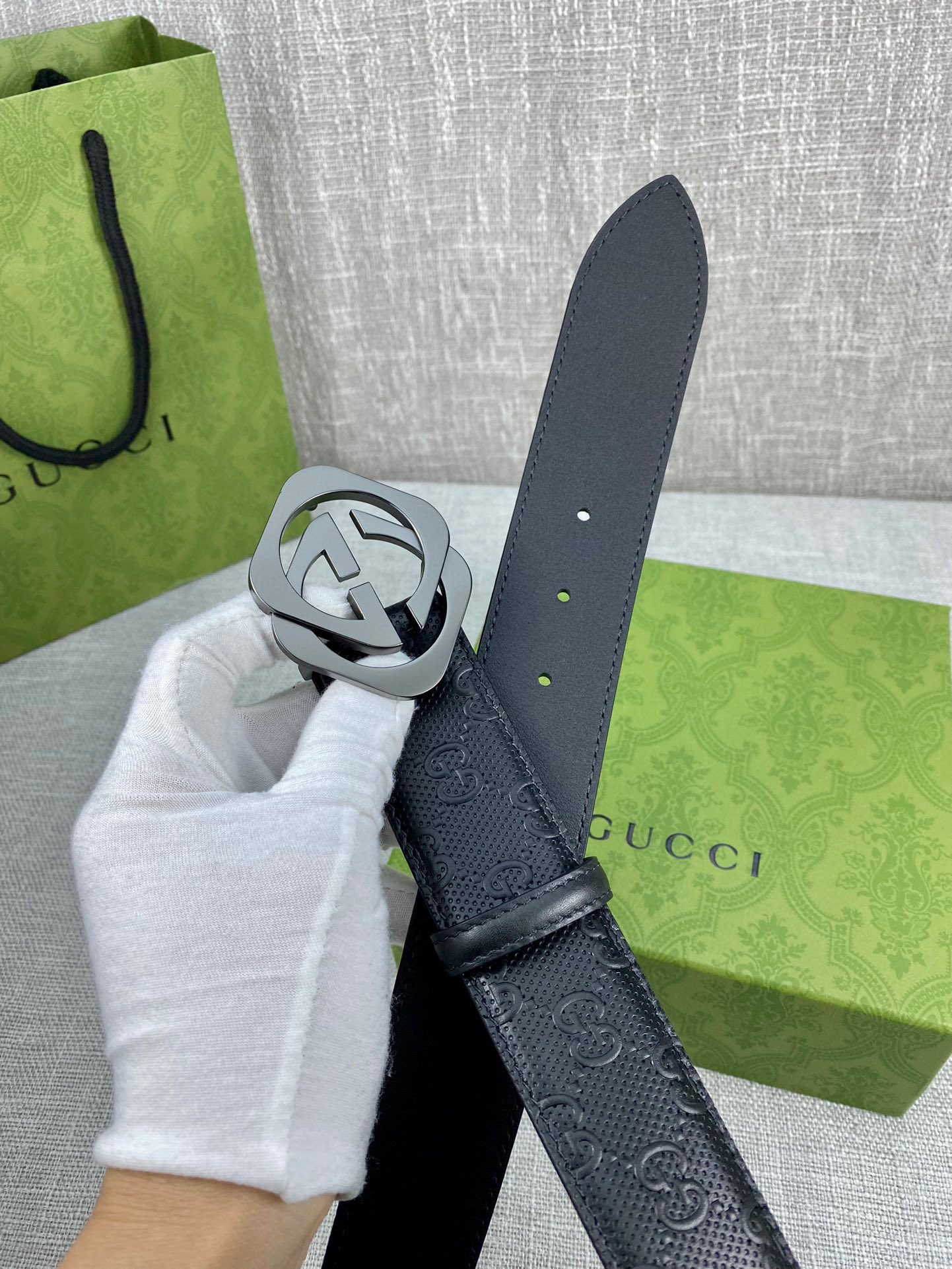 Gucci Leather Belt S-m