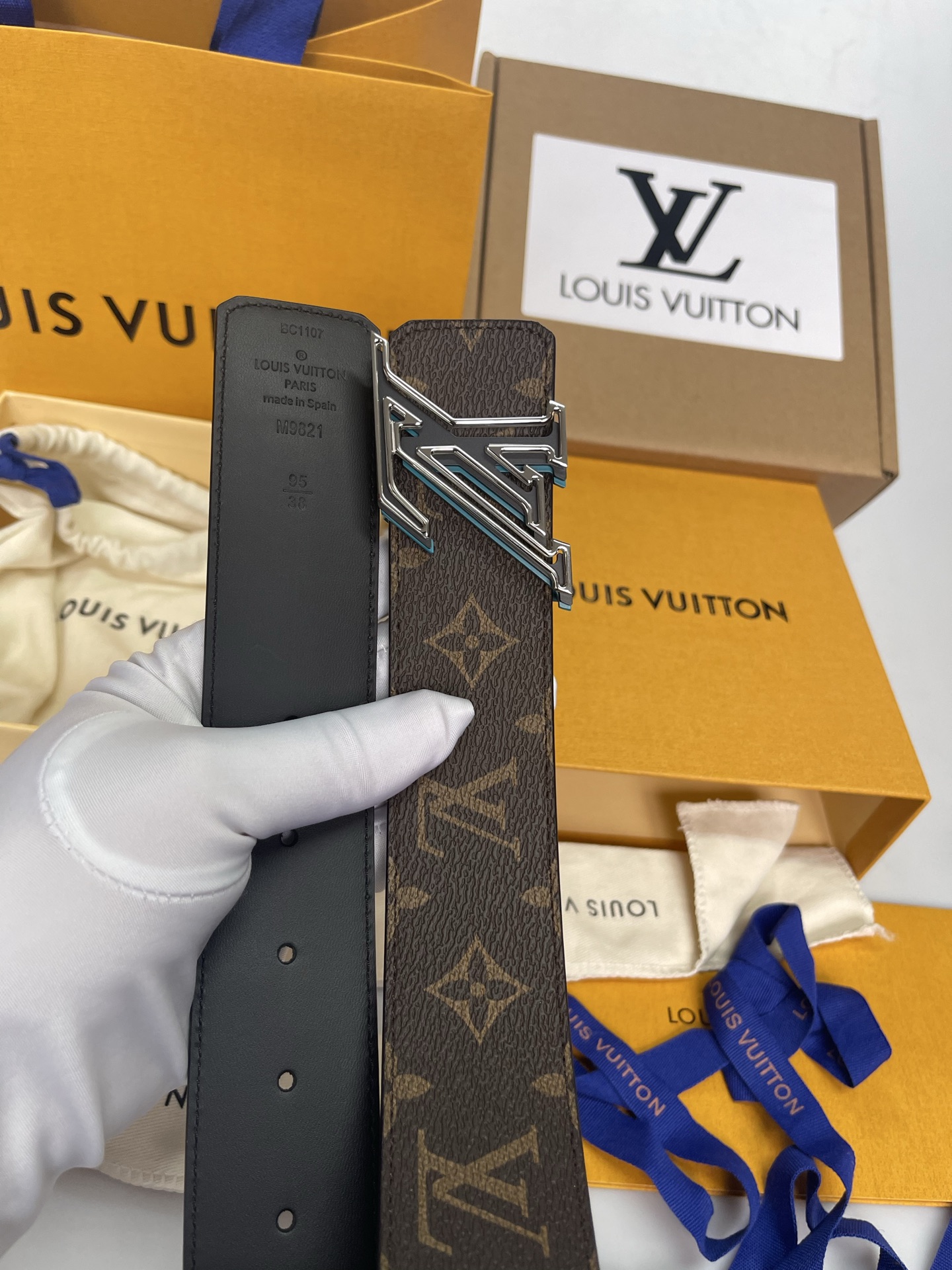 Louis Vuitton Male Basic Belt Cow Leather L