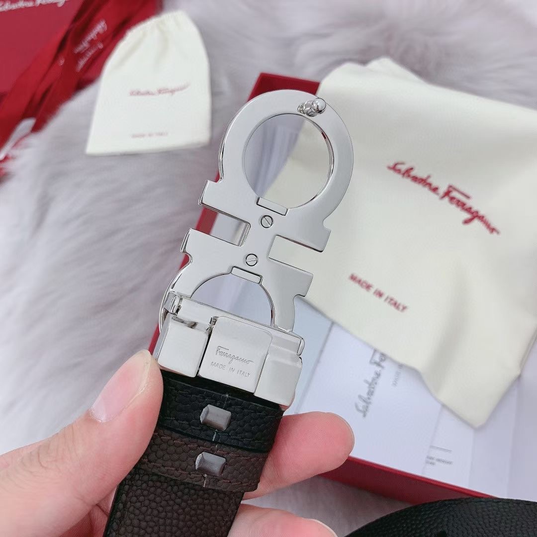 Salvatore Ferragamo Male Leather Belt 13514-m