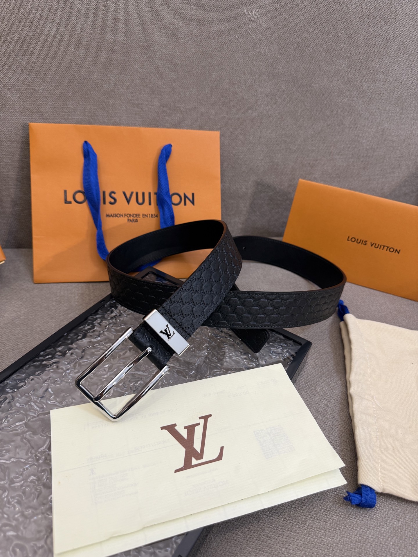 Louis Vuitton Basic Belt M-l