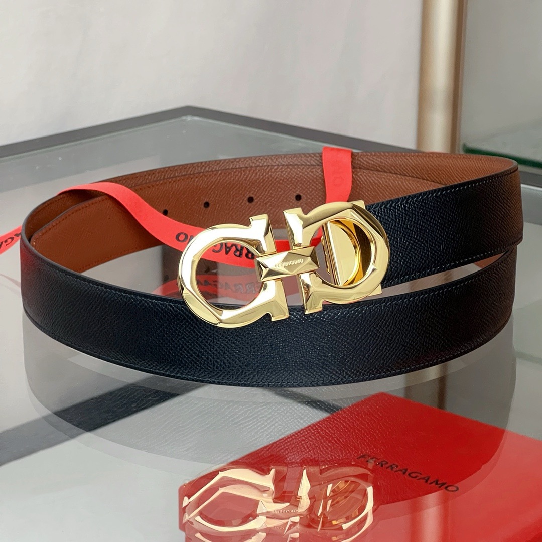 Salvatore Ferragamo Leather Belt M