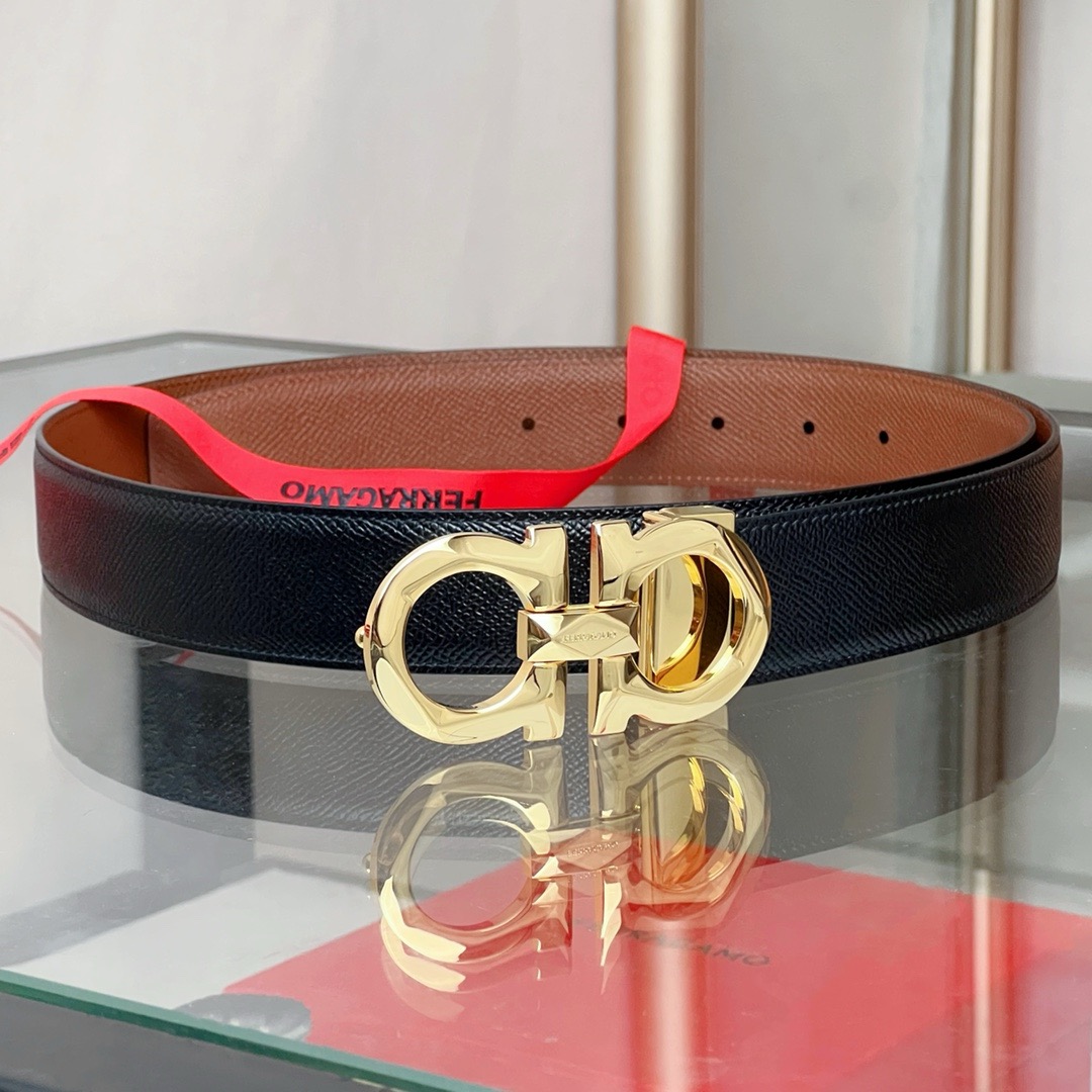 Salvatore Ferragamo Leather Belt M