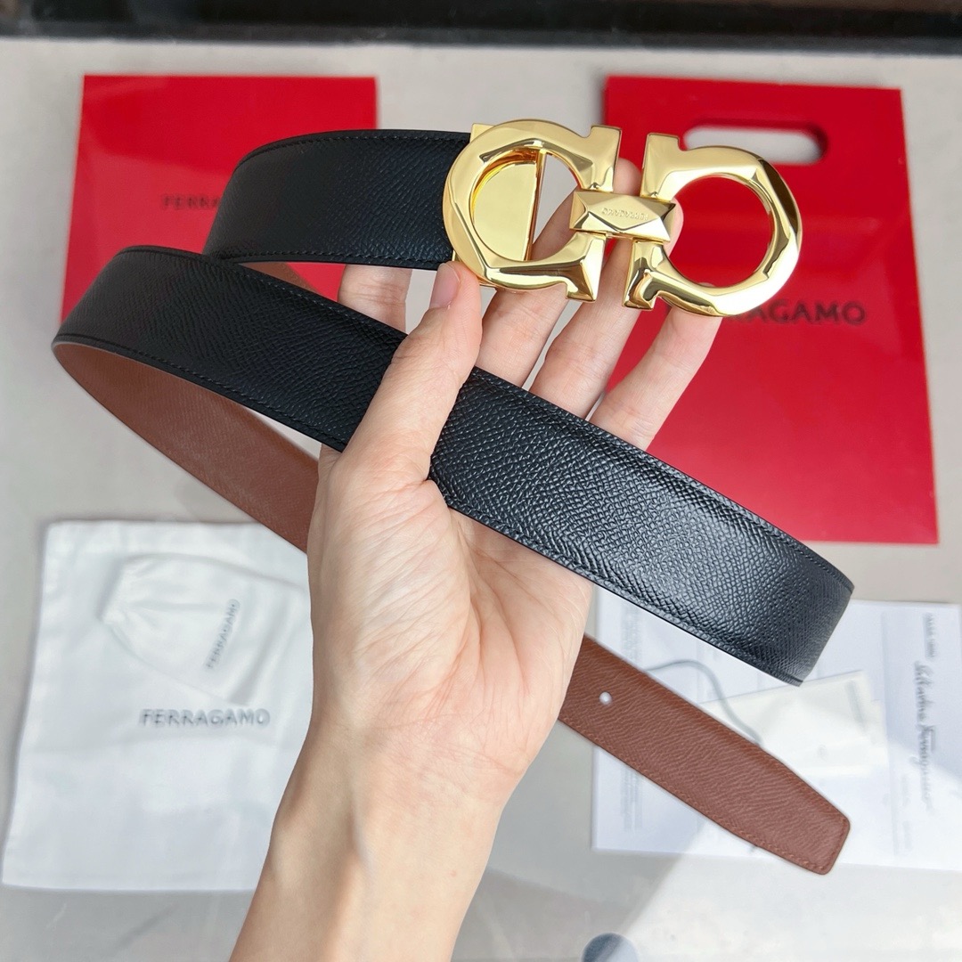 Salvatore Ferragamo Leather Belt M