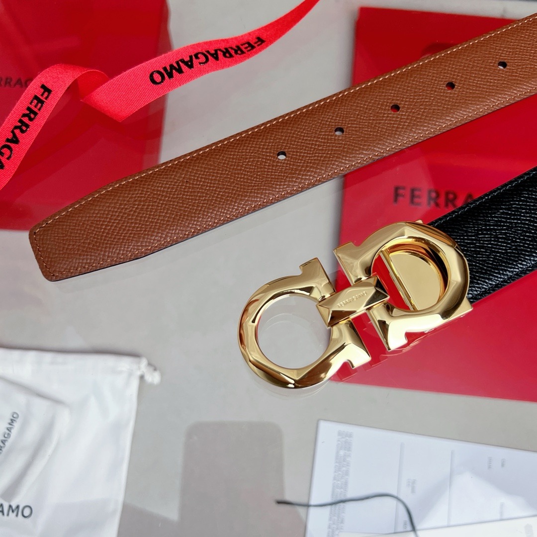 Salvatore Ferragamo Leather Belt M