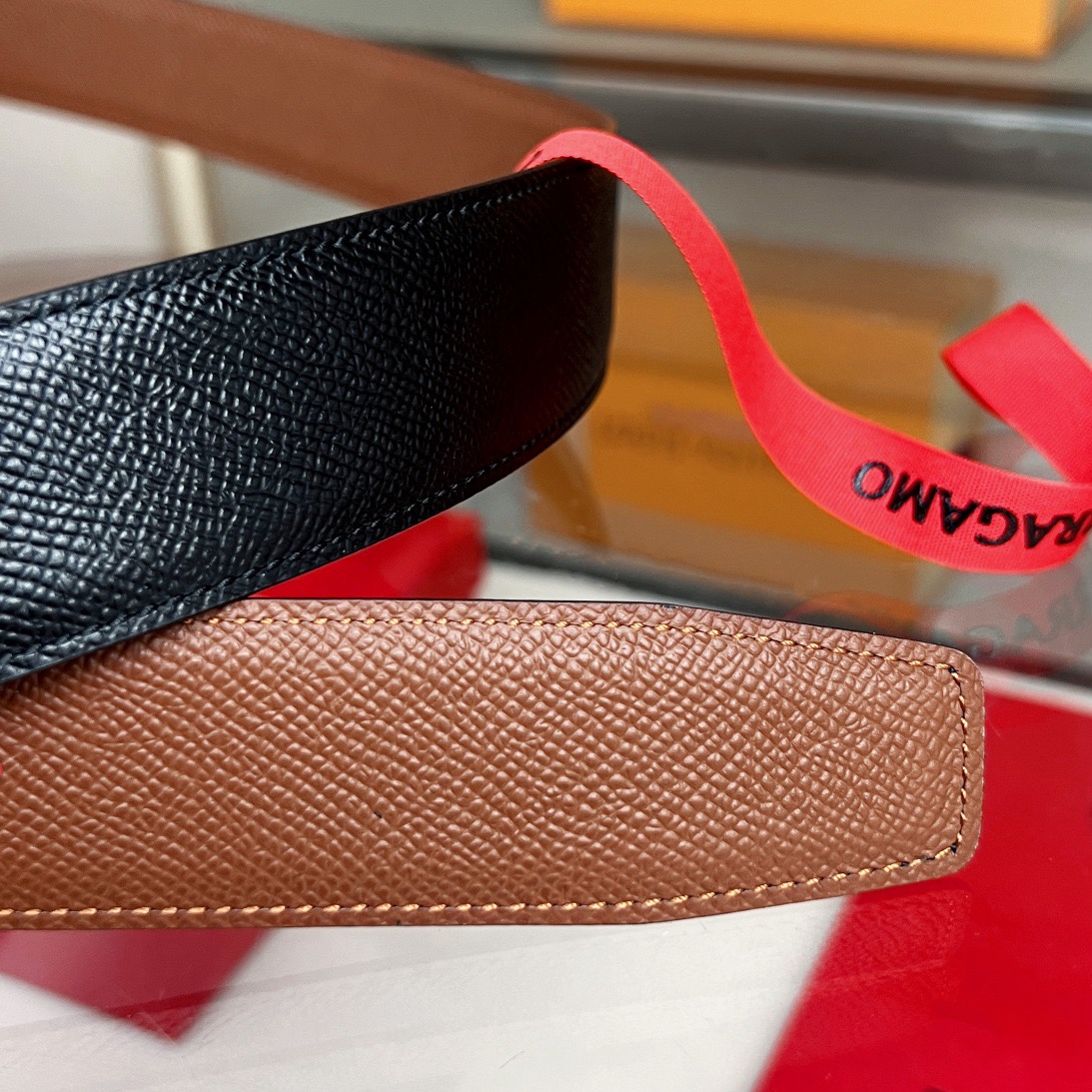 Salvatore Ferragamo Leather Belt M