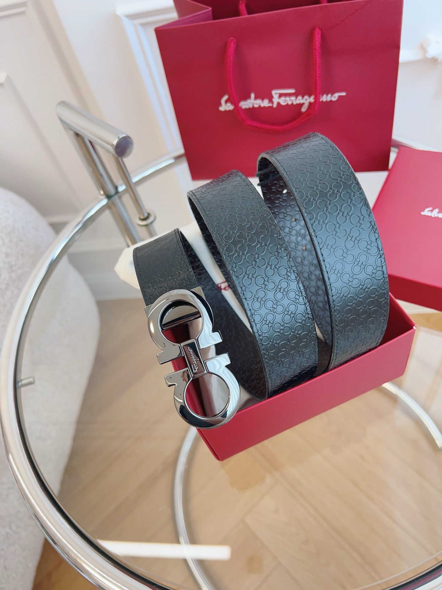 Salvatore Ferragamo Leather Belt M