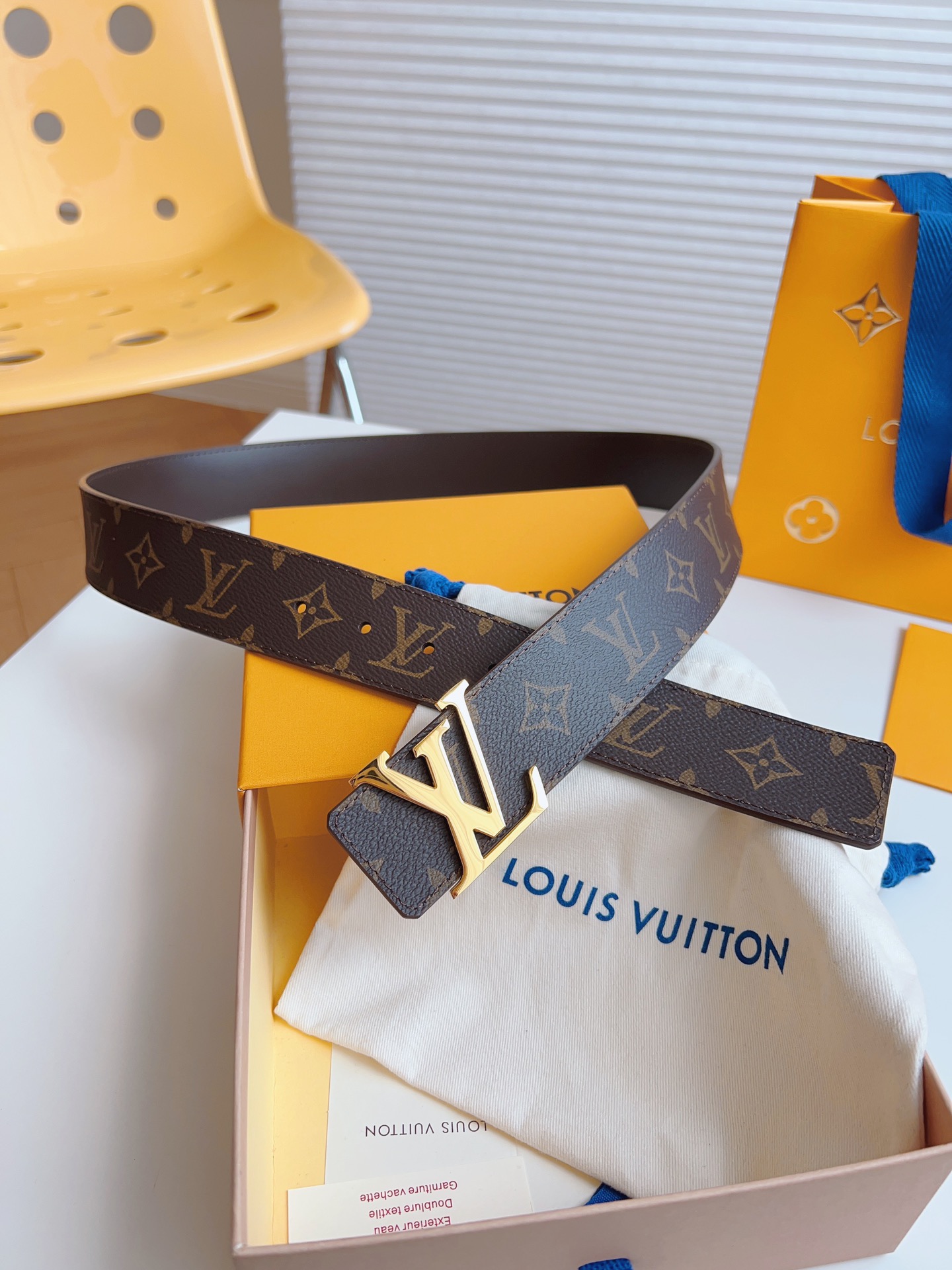 Louis Vuitton Basic Belt 40mm-l
