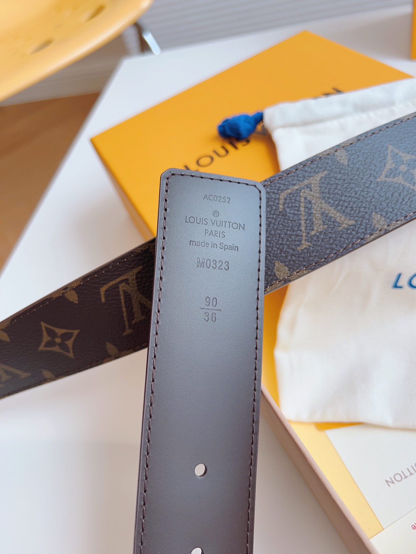 Louis Vuitton Basic Belt 40mm-l