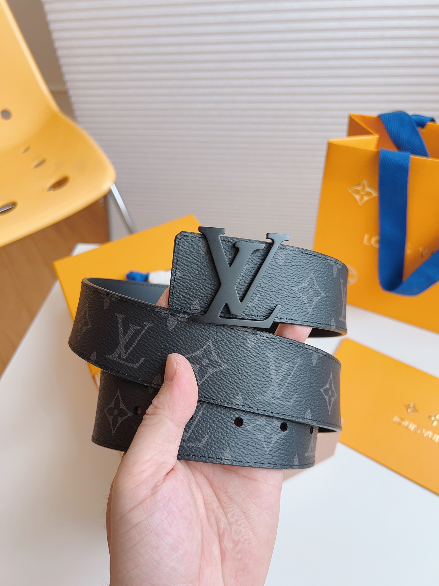 Louis Vuitton Basic Belt 40mm-l