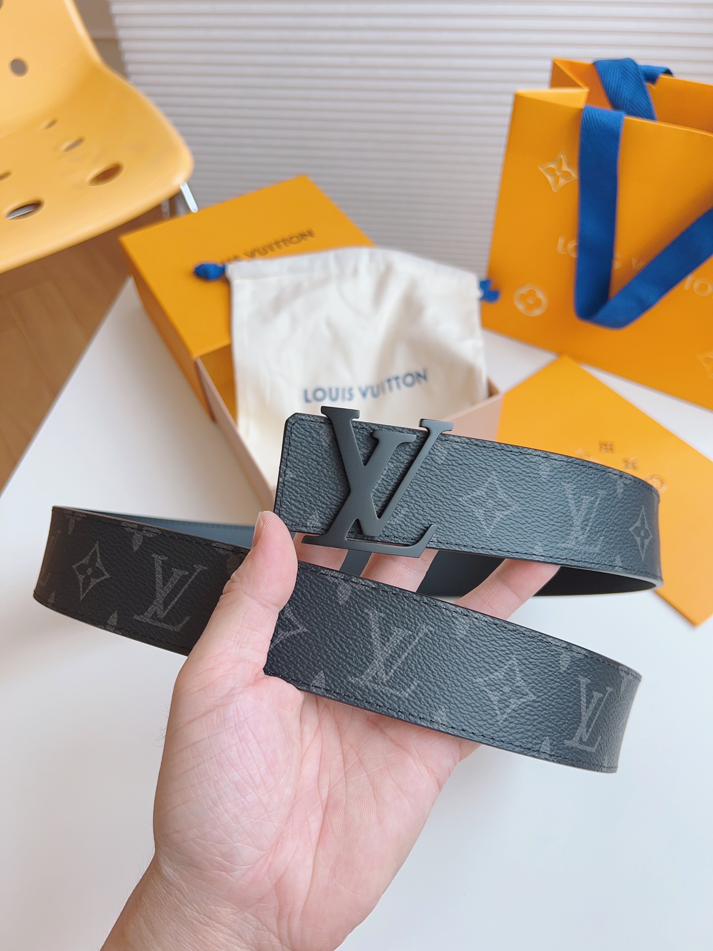 Louis Vuitton Basic Belt 40mm-l