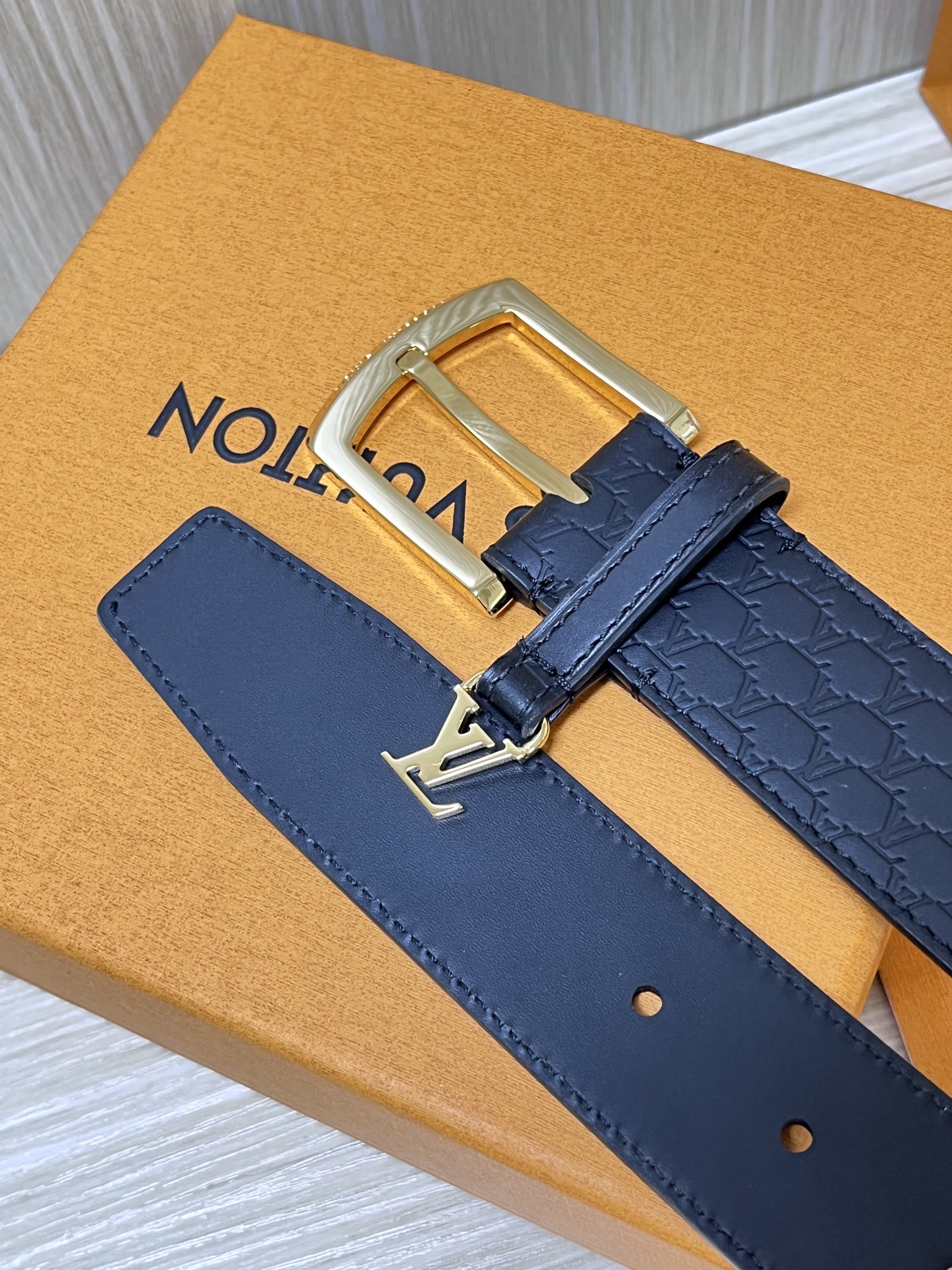 Louis Vuitton Basic Belt M