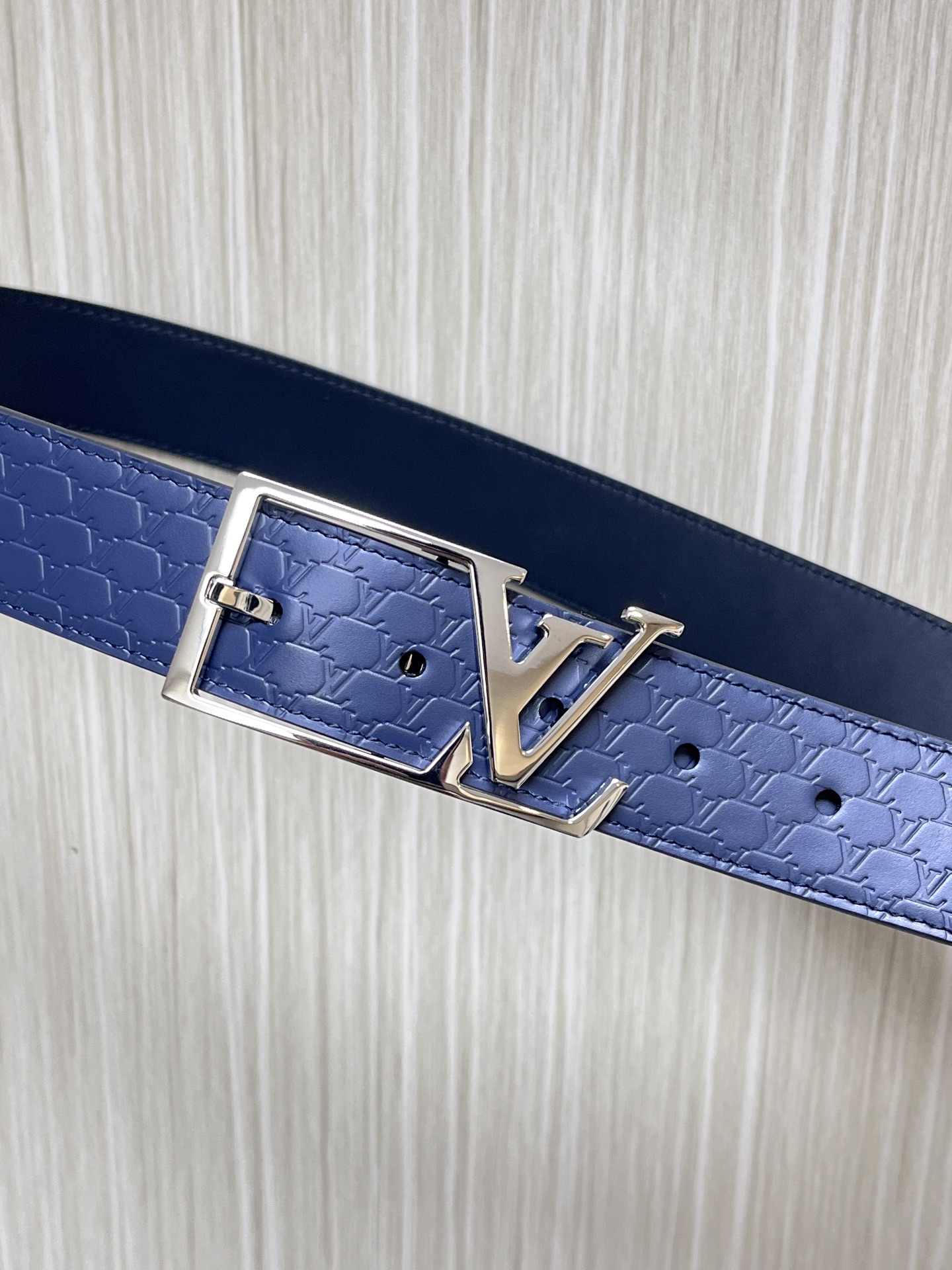 Louis Vuitton Pin Buckle Belt M