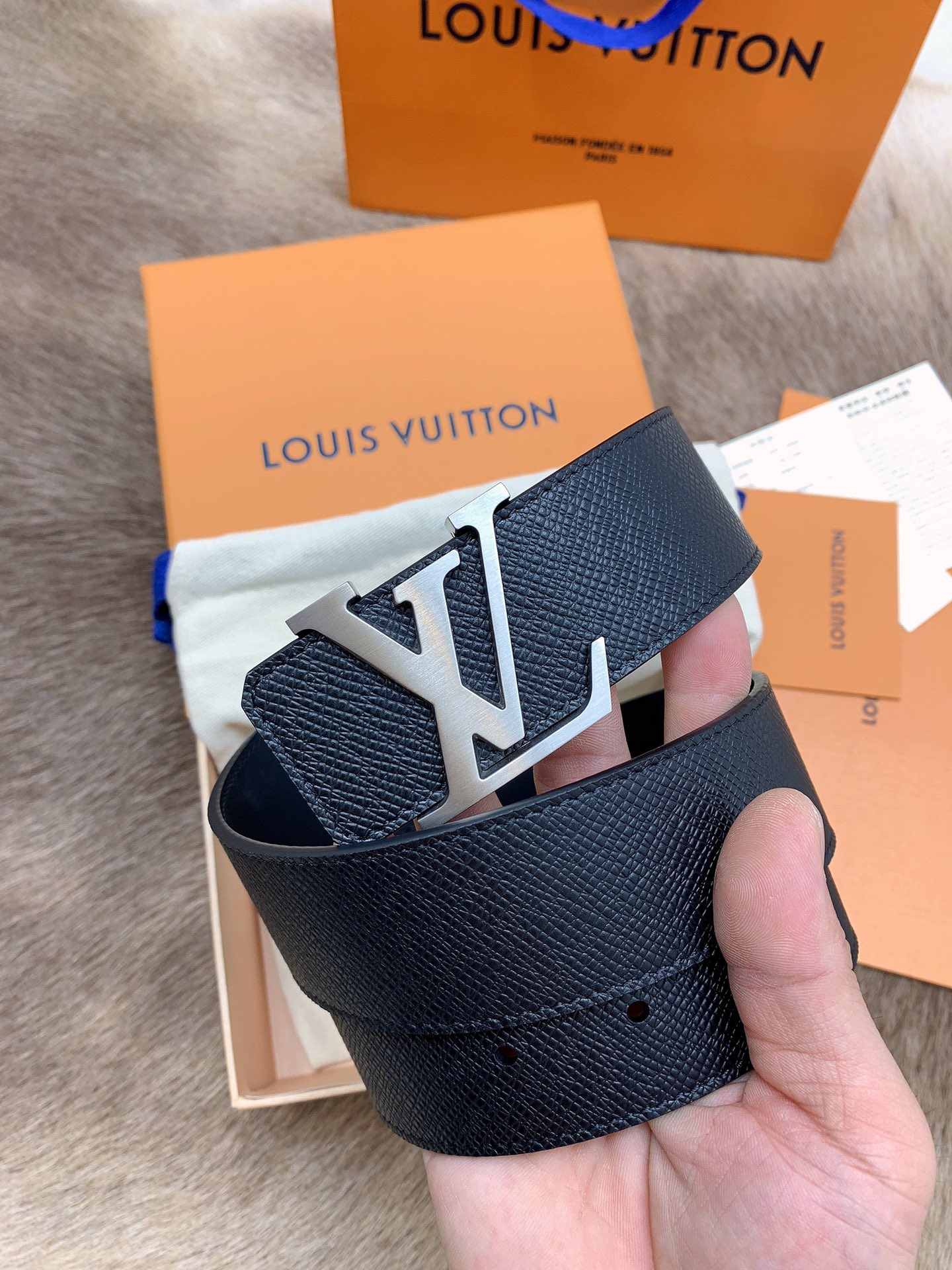 Louis Vuitton Male Basic Belt M-l
