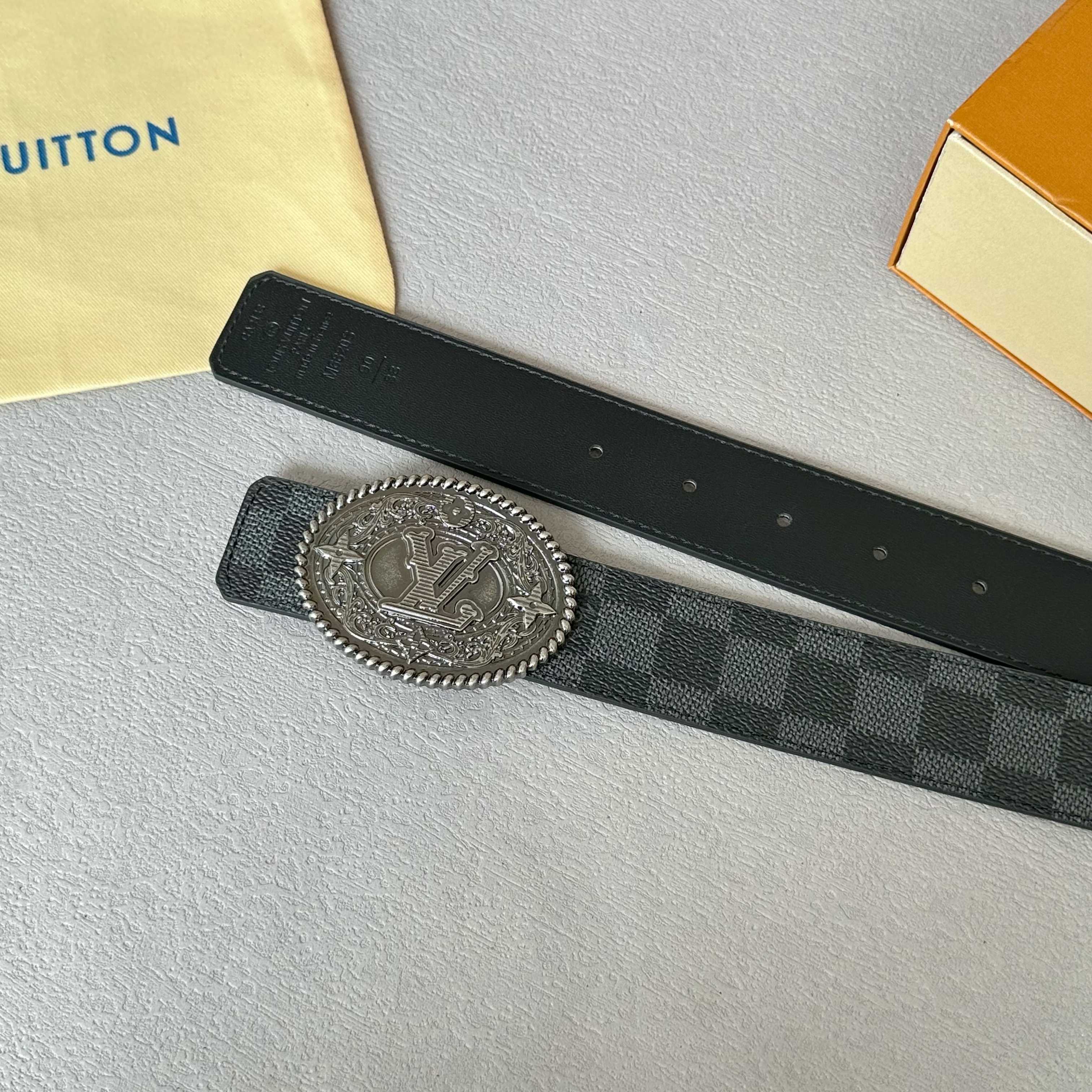 Louis Vuitton Male Basic Belt Cow Leather S-l