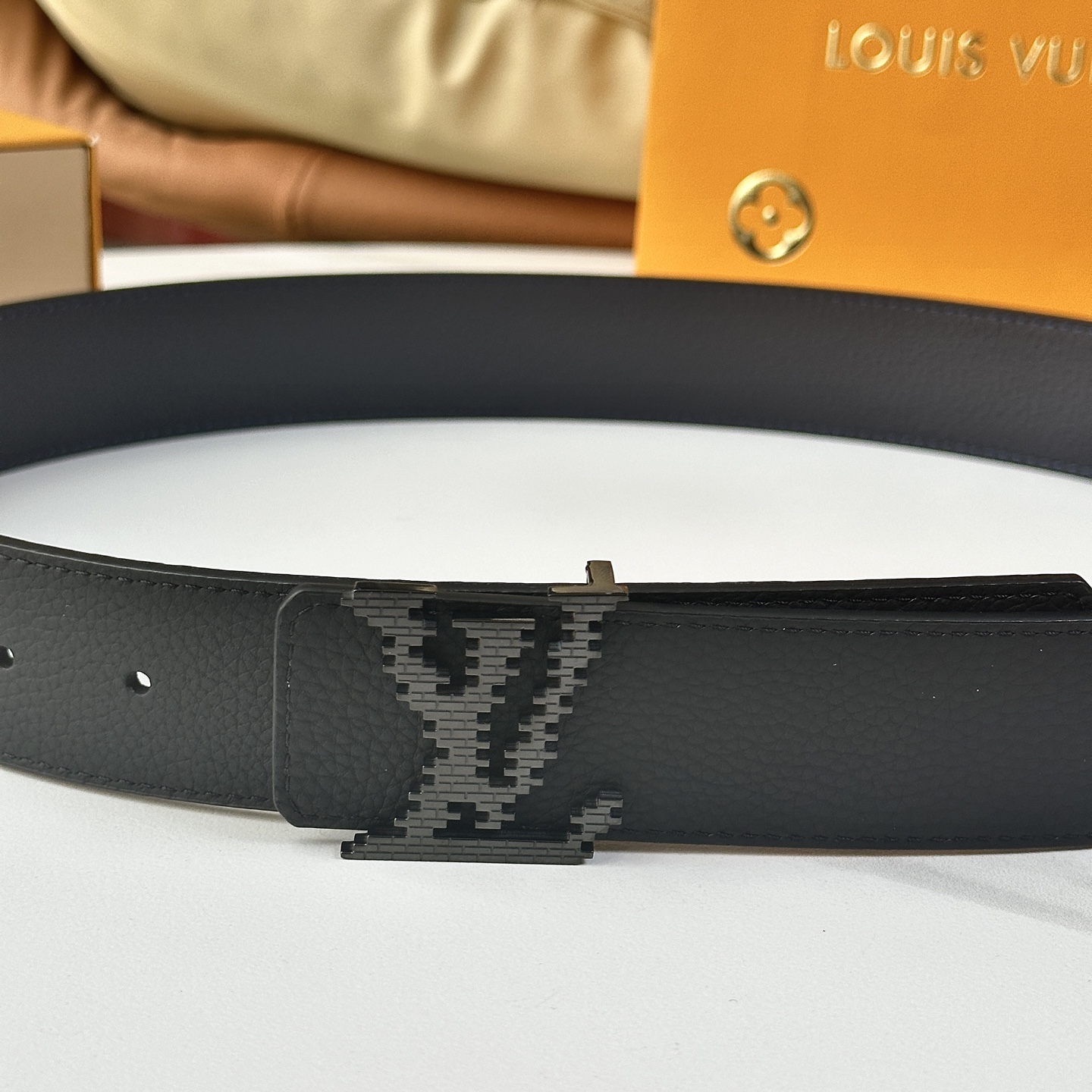 Louis Vuitton Male Basic Belt Cow Leather S-l